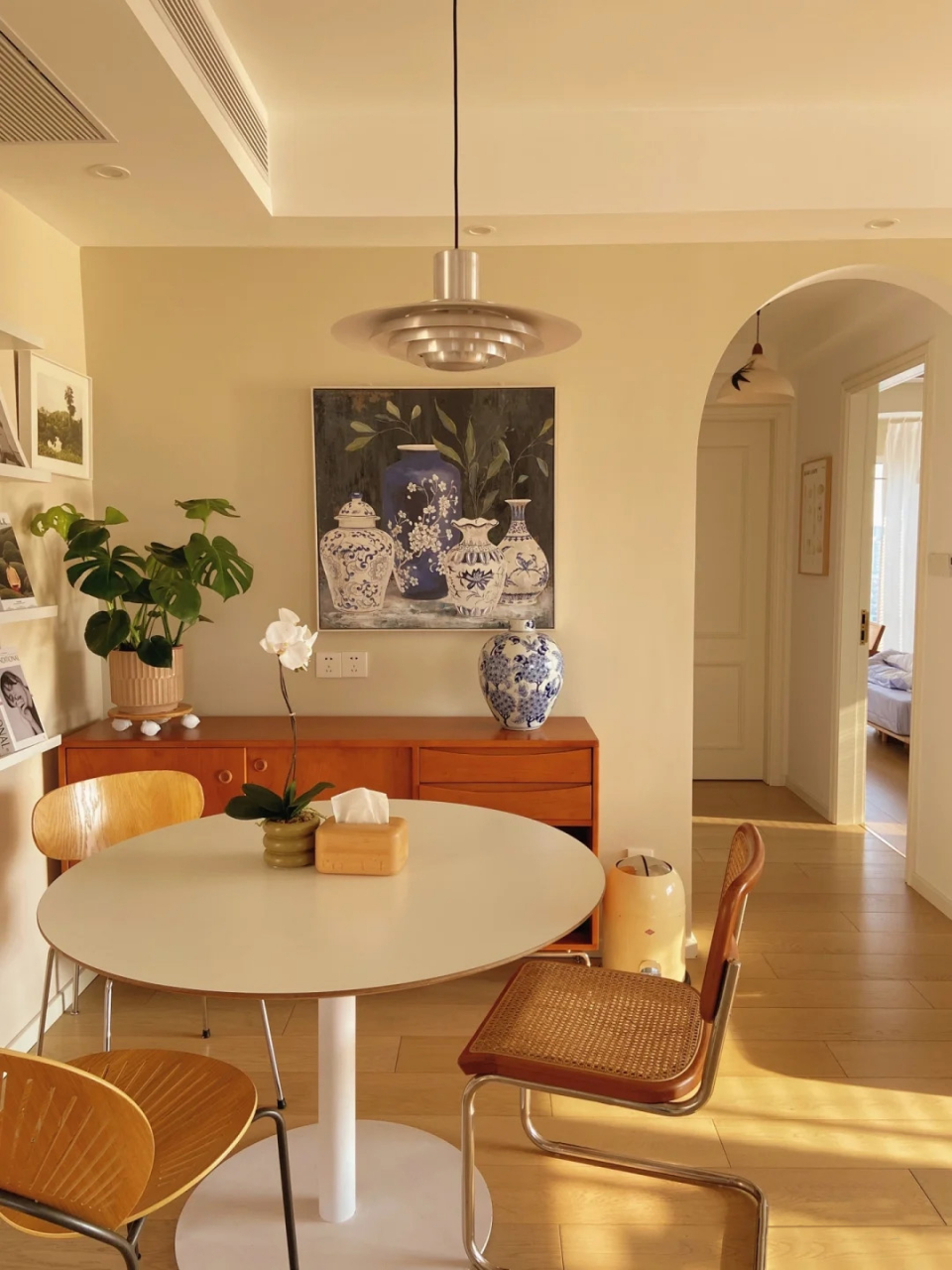 装修新房的时候,一直在网上找靠谱的家装公司,在网上看到沪佳家装的