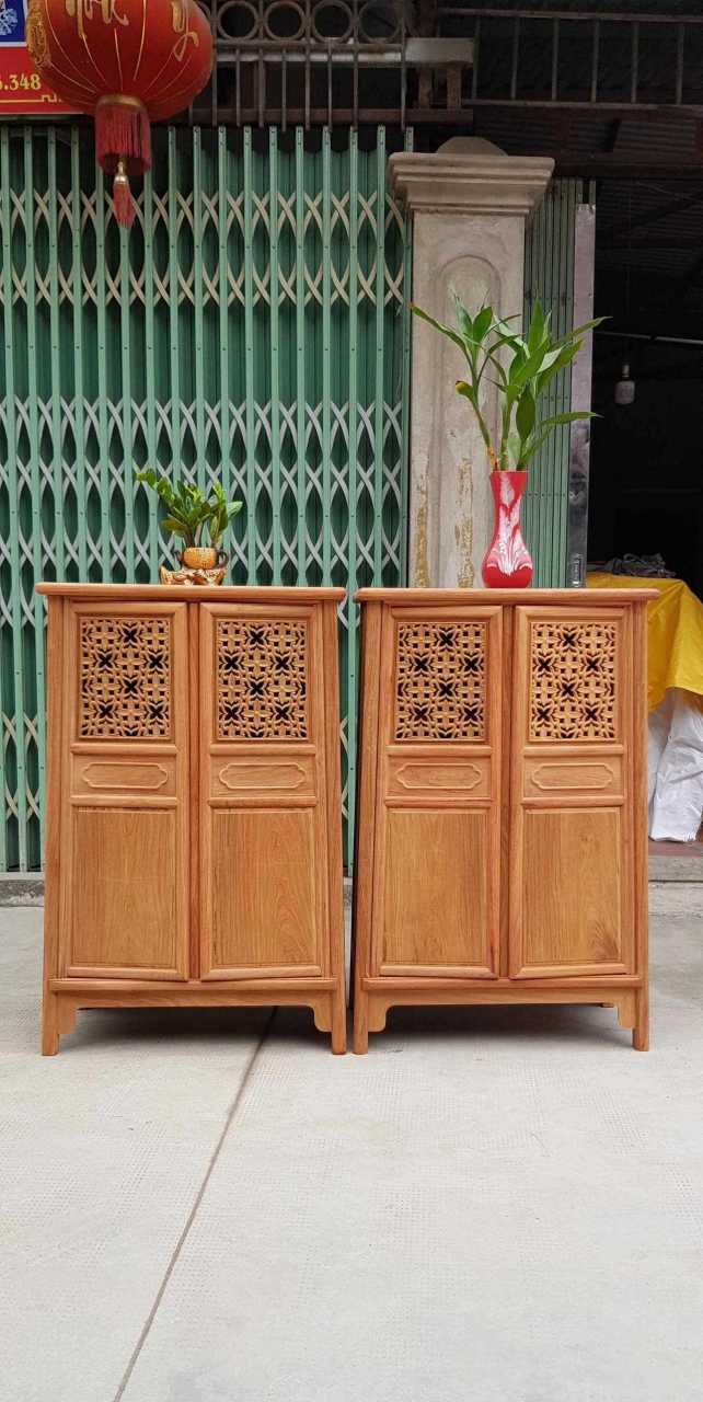 缅甸花梨木原木的颜色并不单纯的一个黄色,心材的颜色从偏黄色的橘红