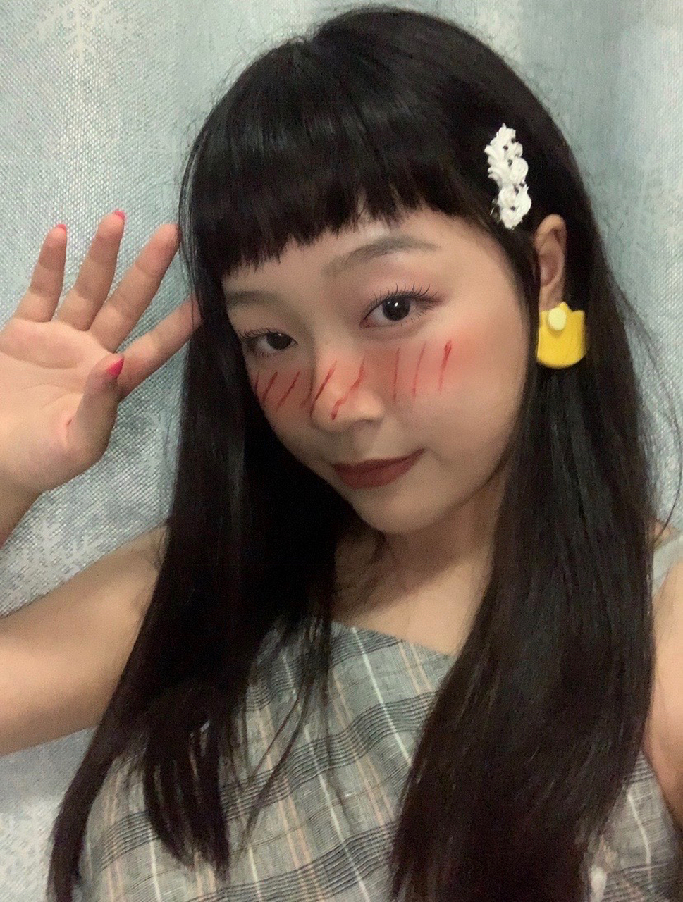 画了个二次元漫画腮红脸 这个脸像个红苹果?