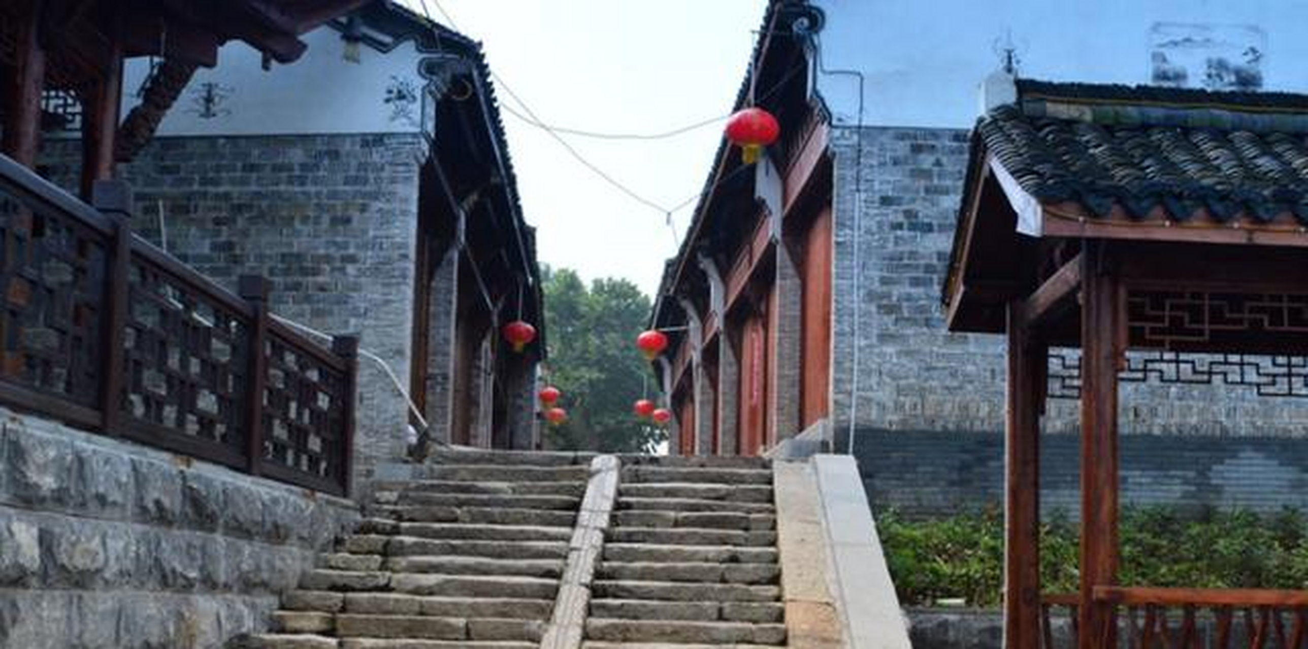 东坝古镇位于北京市东郊,距离朝阳门约有十几公里,堪称古代北京东郊的