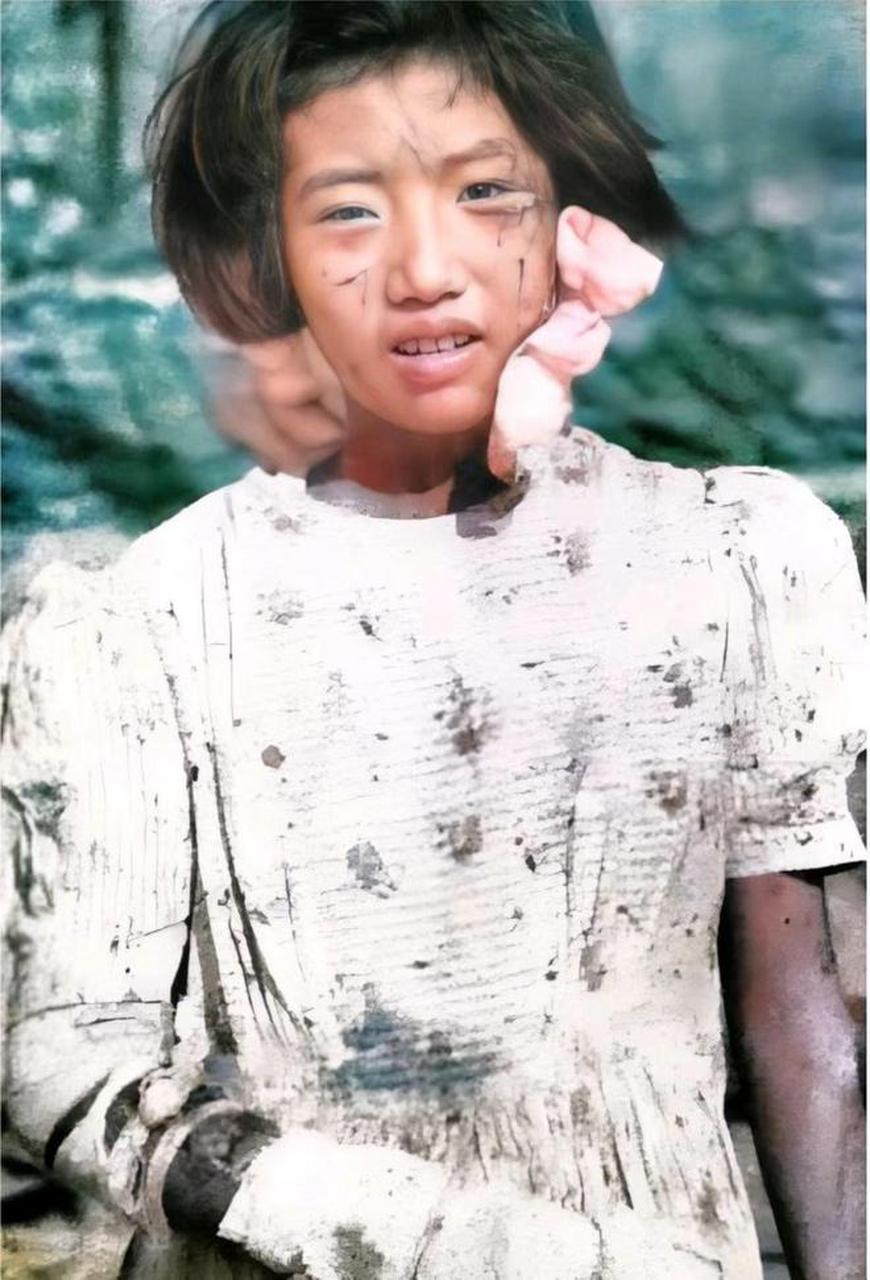 那时候,一个叫藤井幸子的小女孩幸存了下来.