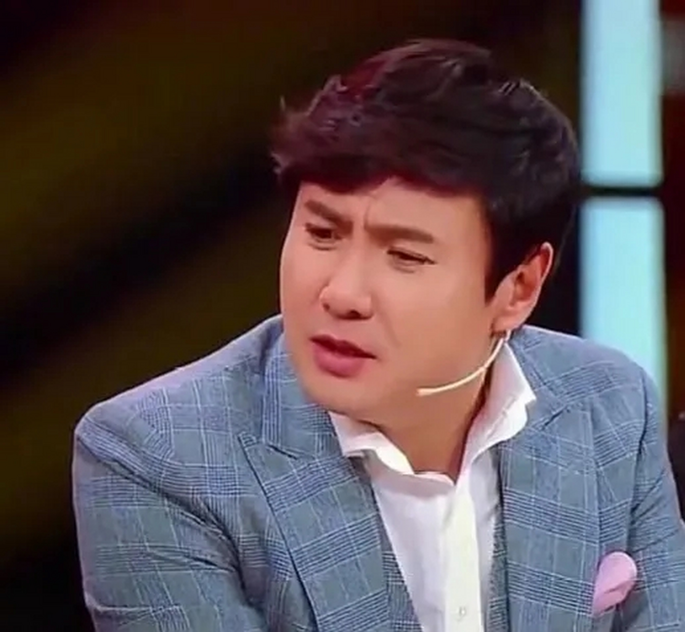 有一次,鲁豫采访沈腾:如果有人说你丑,你会生气吗?