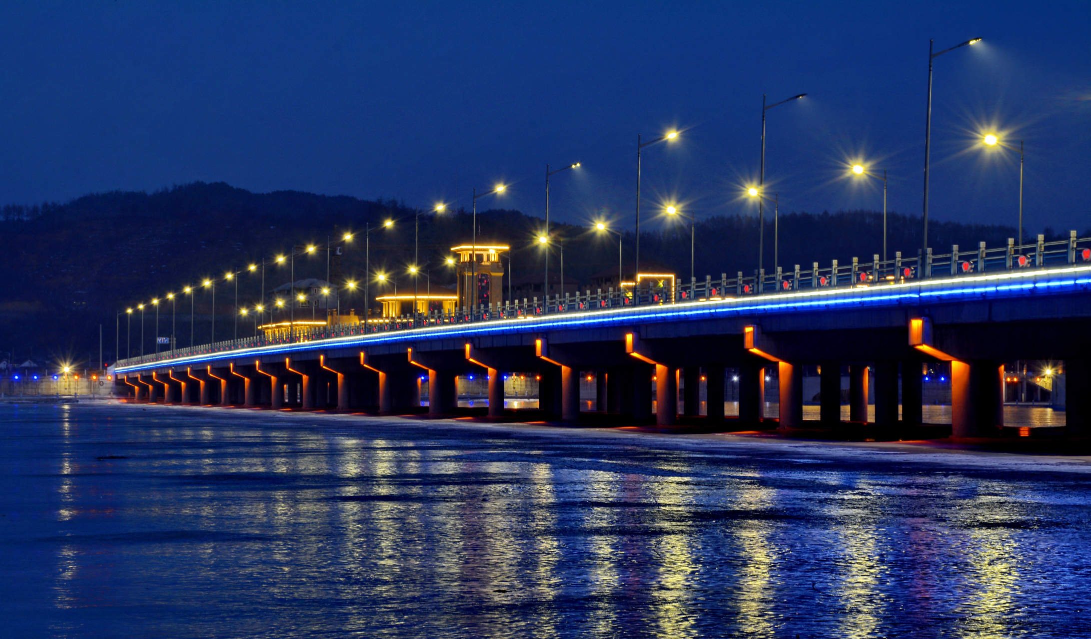 滴##美好辽宁欢迎您##振兴新突破辽宁杠杠滴# 【美丽岫岩】岫岩夜色