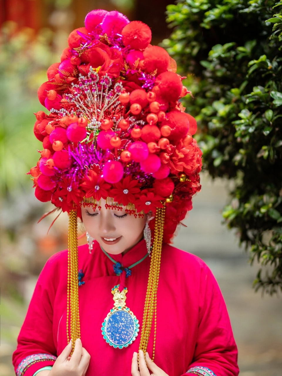 大理白族新娘传统婚服来啦  大理白族新娘的传统婚服来啦!