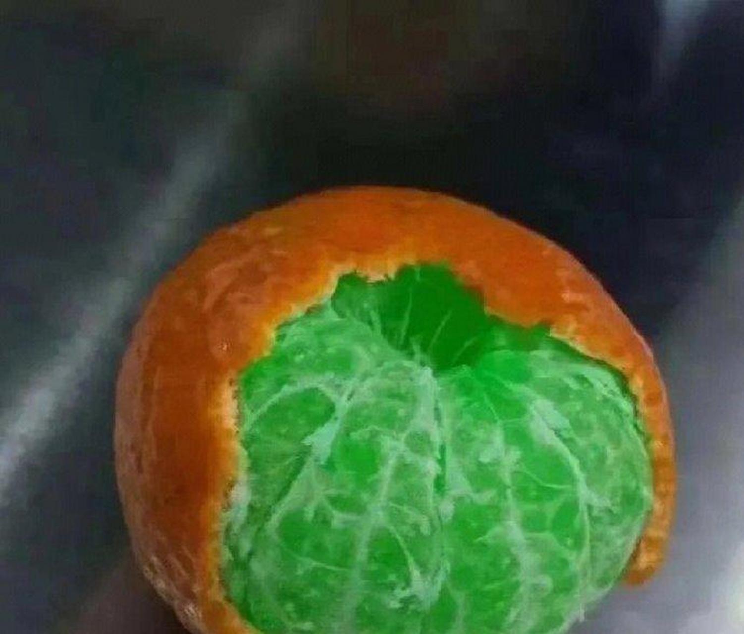 网友:这个橘子是不是被绿了. #趣图搞笑