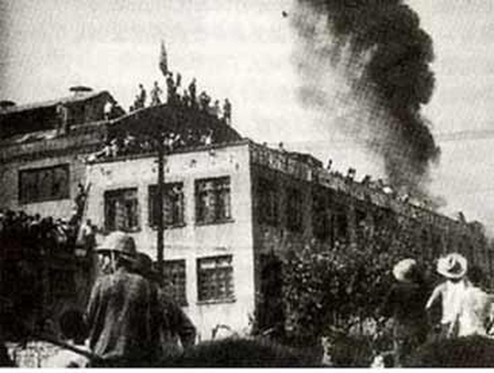 1967年7-8月间,重庆爆发了一场全国最大规模的武斗-杨家坪武斗!