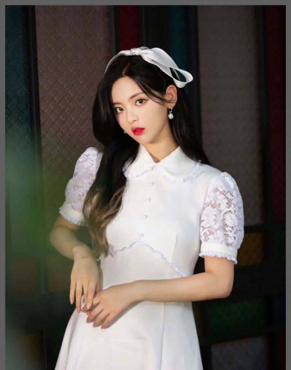 白露| 张予曦| 周晔 | 杨超越 |  angelababy | 杨颖 鞠婧祎| 孟子