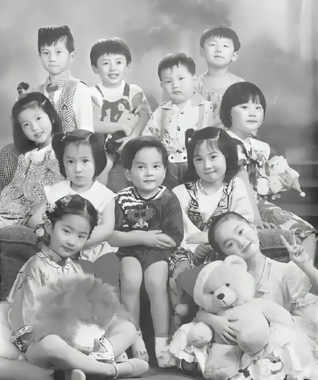 刘亦菲幼儿园同班的女同学都是神仙颜值啊～ #刘亦菲# #我要上热门