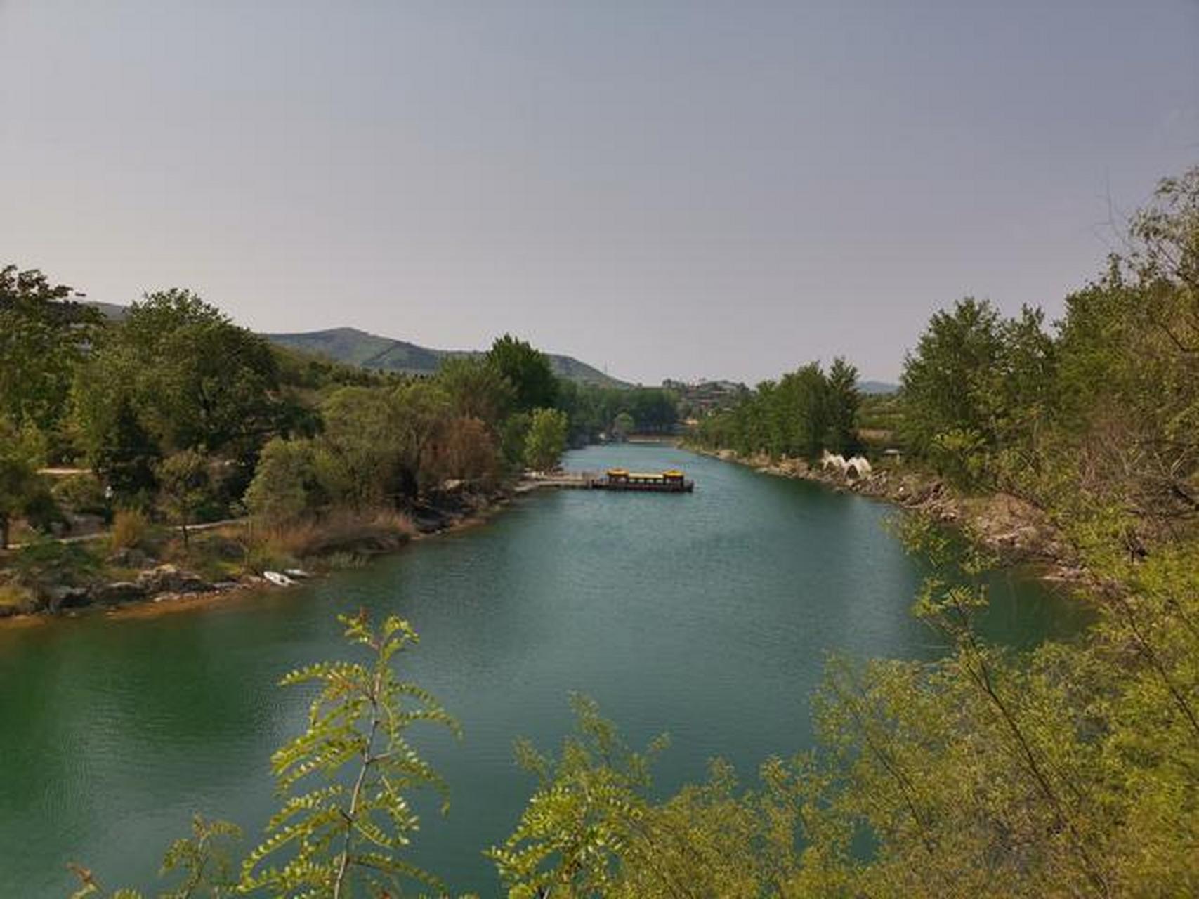 林州万泉湖之路:一段发现之旅 万泉湖,一个隐藏在林州深处的自然瑰宝