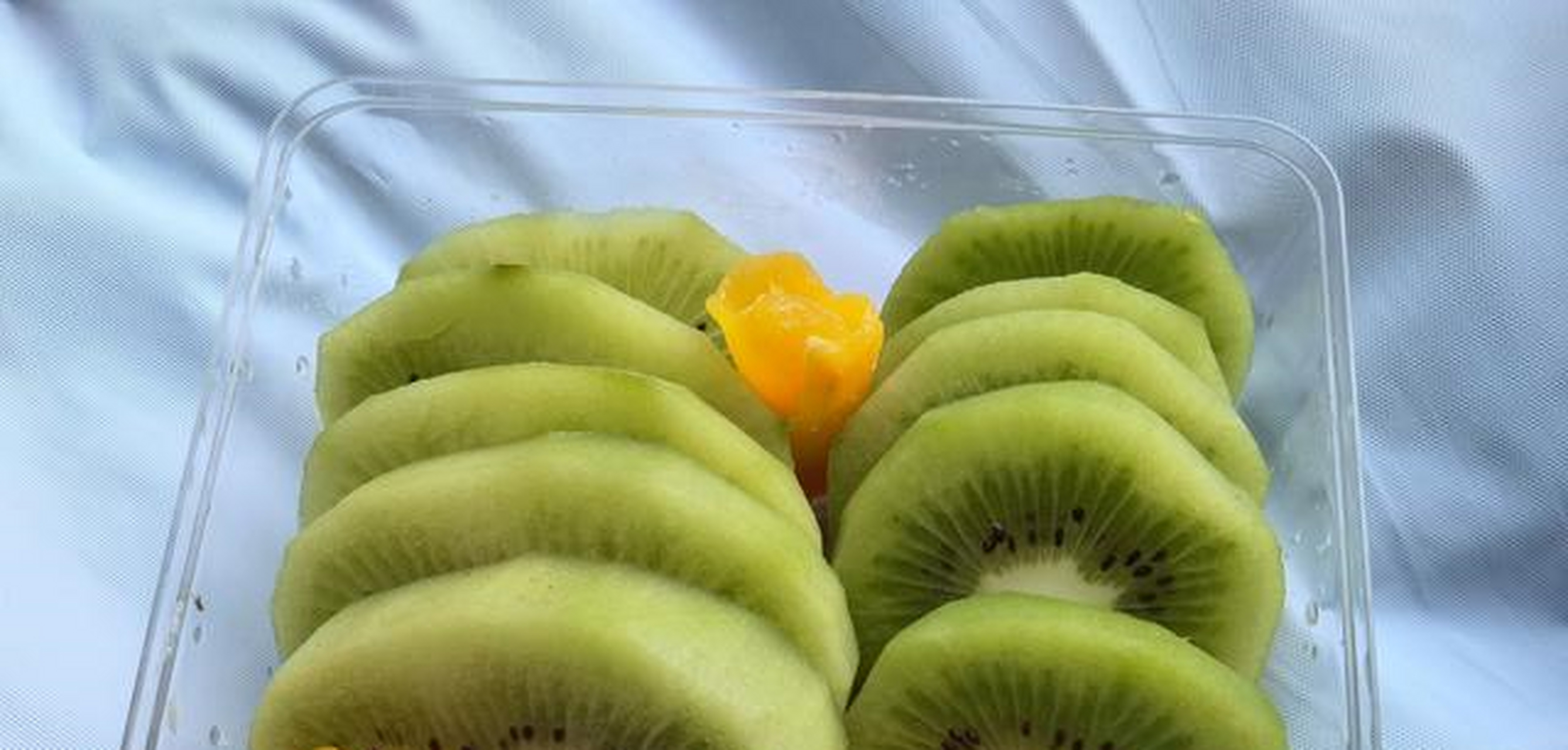 首先要说的就是这一款哼夫人杏皮茶,这款茶是低热量无负担的一款茶,是