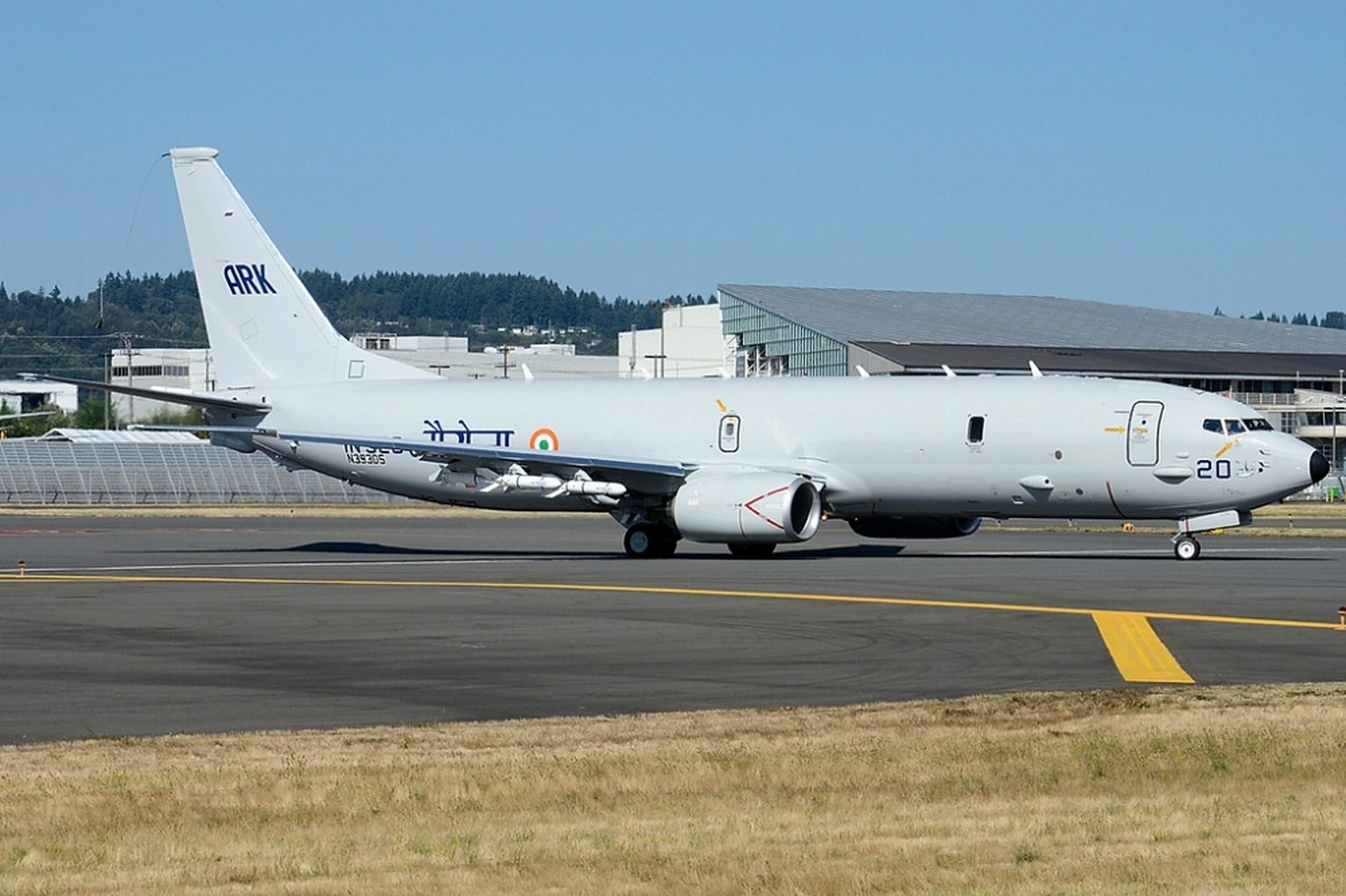 印度进口12架p8反潜机巡逻机,以应对周边的已经存在的威胁.