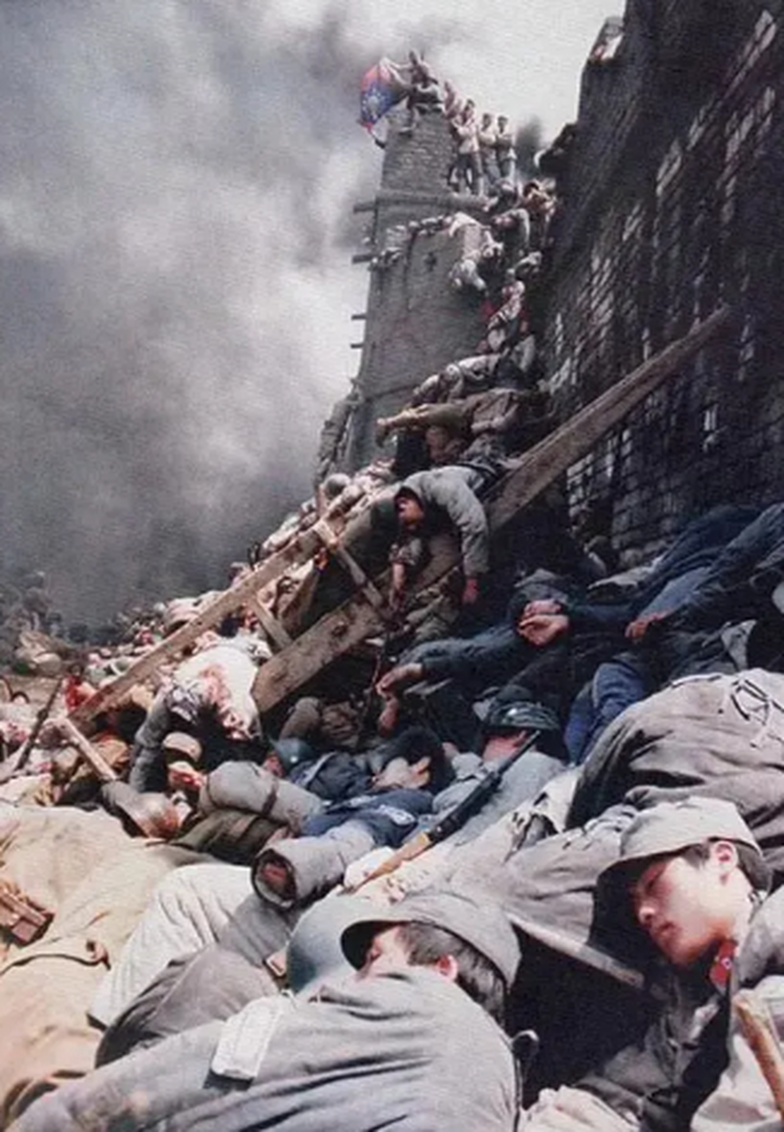 中原大战中,庞炳勋见利忘义偷袭张自忠,结下了梁子