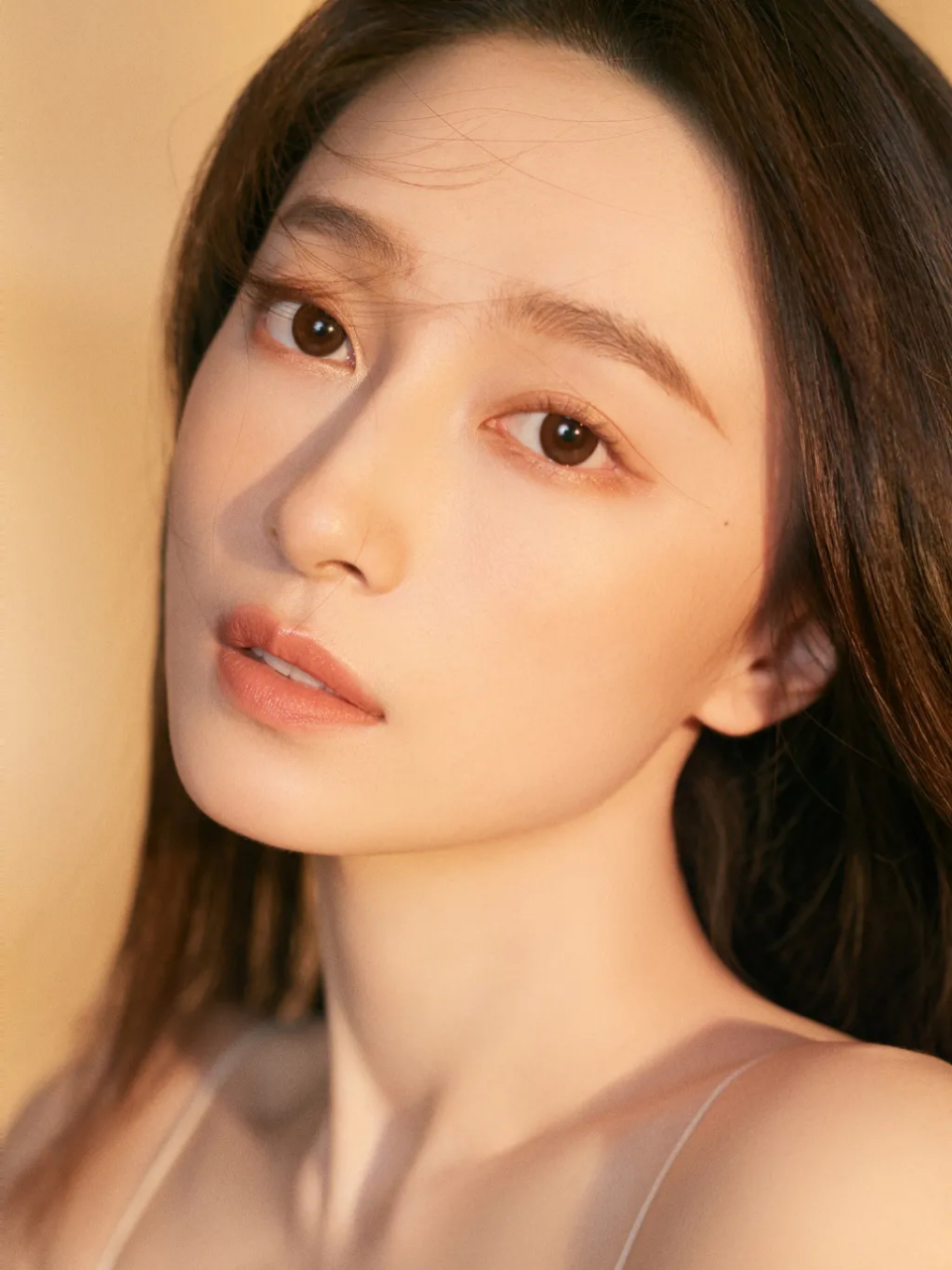 陈瑾如是90后山东女生,毕业于中央戏剧学院表演系,中国内地女演员.