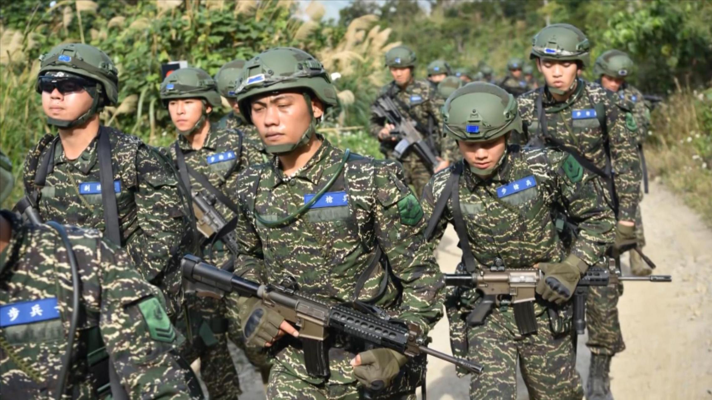 台湾军队指挥员的素质真是一代不如一代,有将军针对美国的兵推发言说