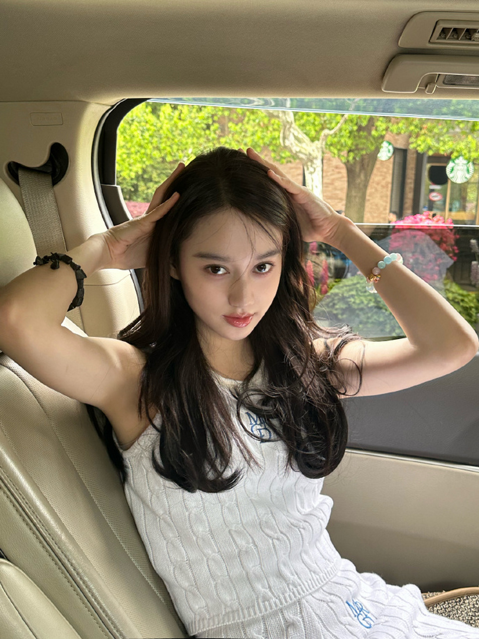 演员夏梦,代表作《相逢时节》《陪你逐风飞翔》《莫染》