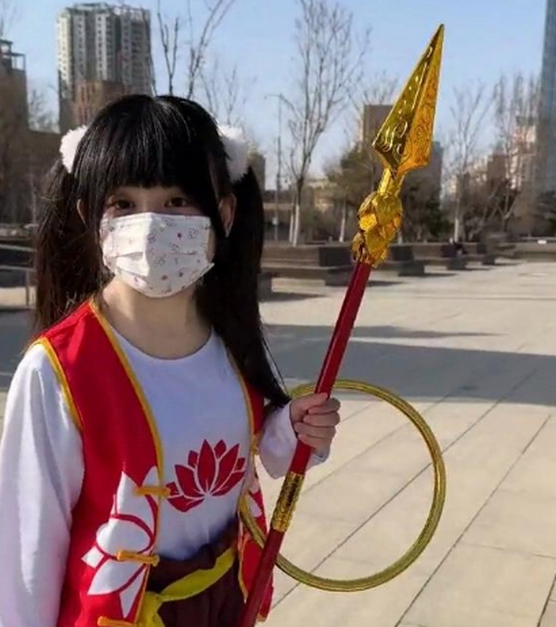 女版哪吒来了,气质这块拿捏的很到位啊.