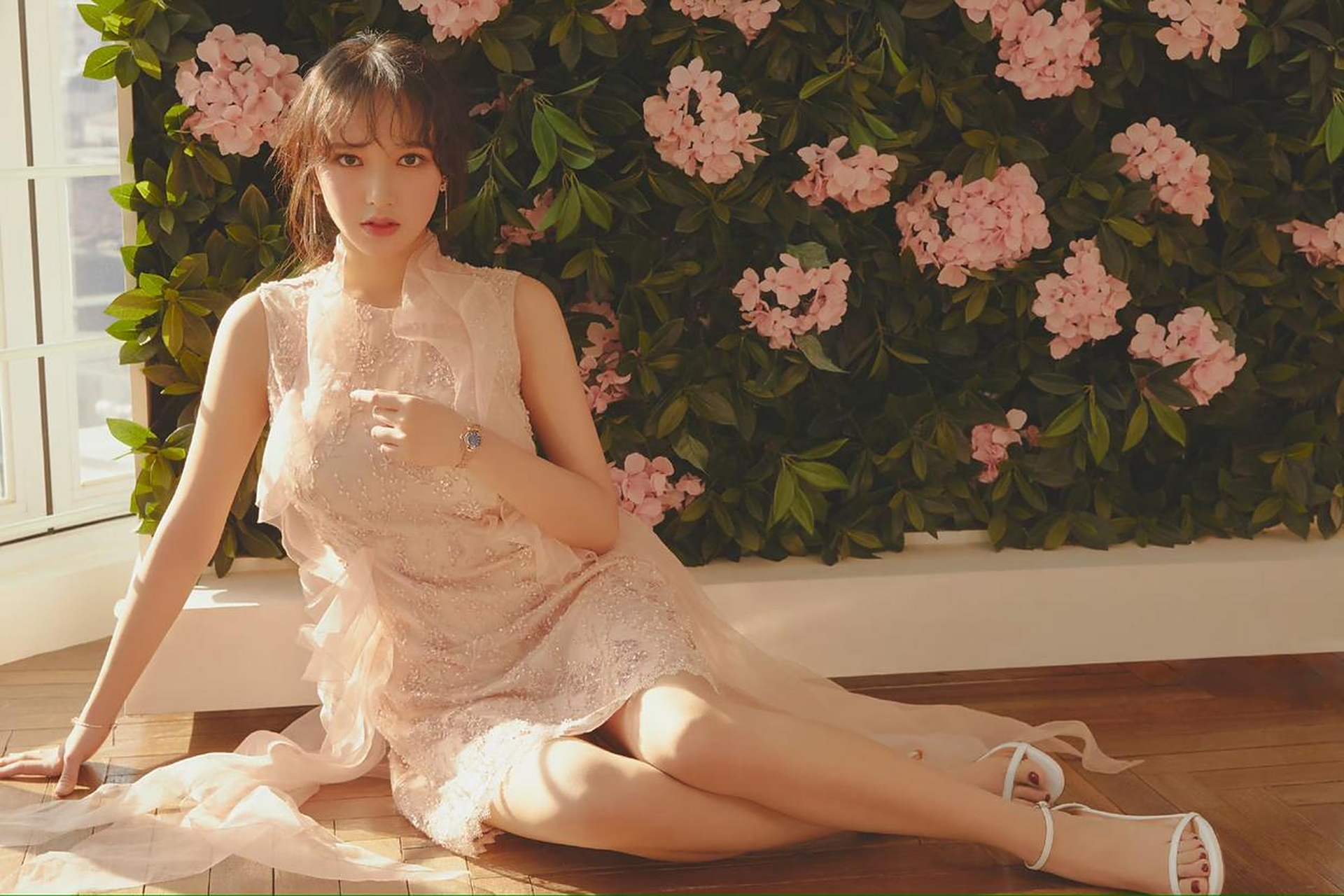 程潇穿裙子高跟鞋,美的跟个小仙女一样