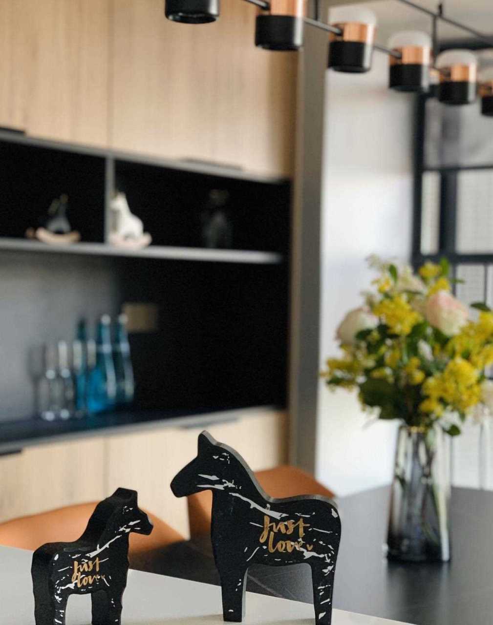 木芯设计又有一套房装修完毕啦～ 一线江景房摆场中,敬请期待哦[闭嘴]