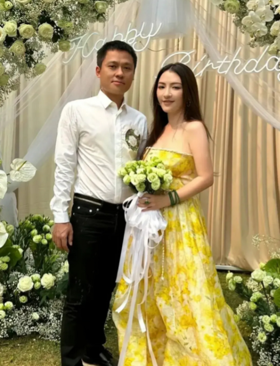佤邦美美婚礼图片