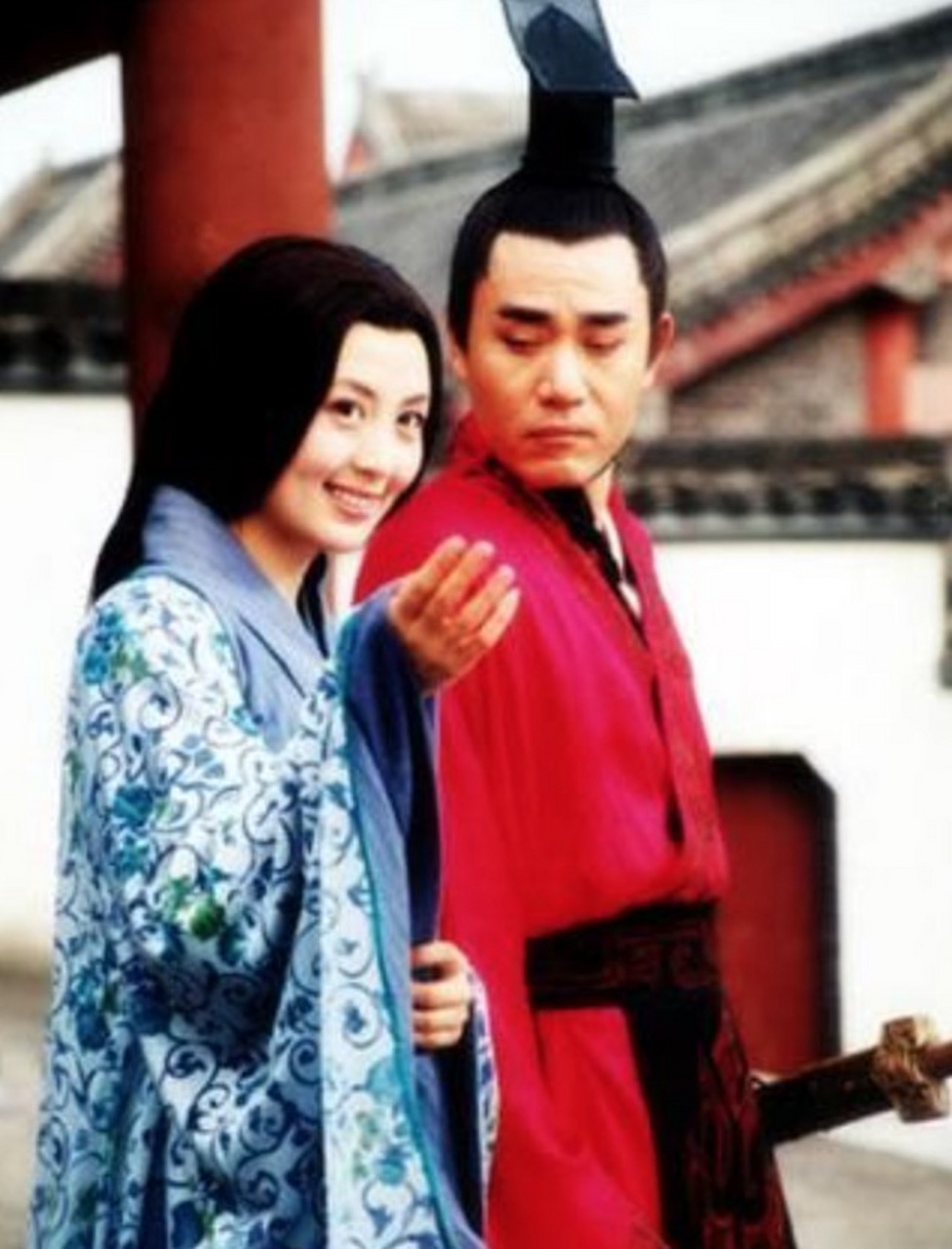 公元前115年,卫青终于和平阳公主成婚了,可是这对新婚夫妻,在新婚房间