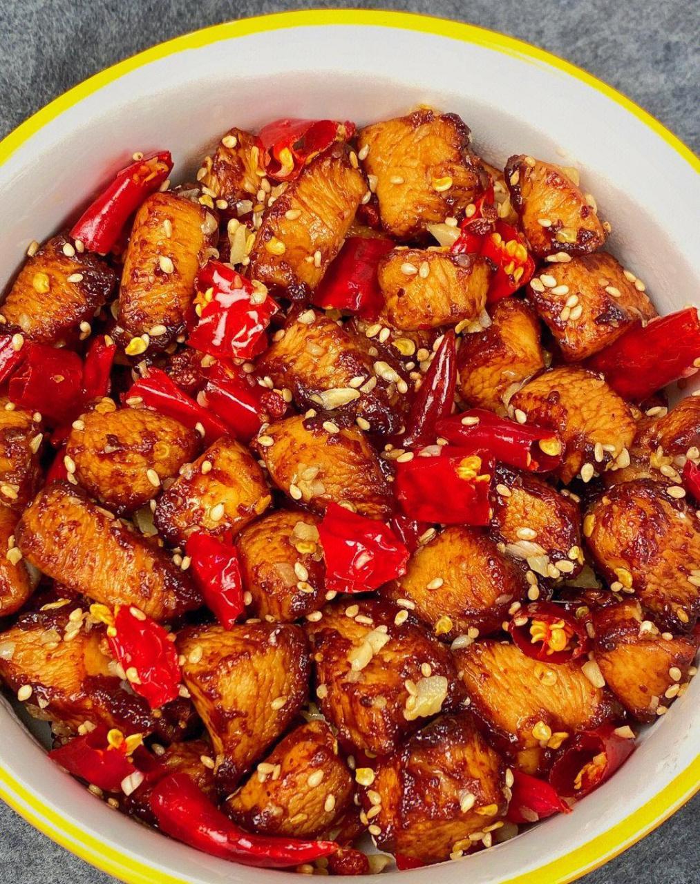 我要把它列为年夜饭菜单!|||辣子鸡! 香辣过隐!够香!够辣!够入味!