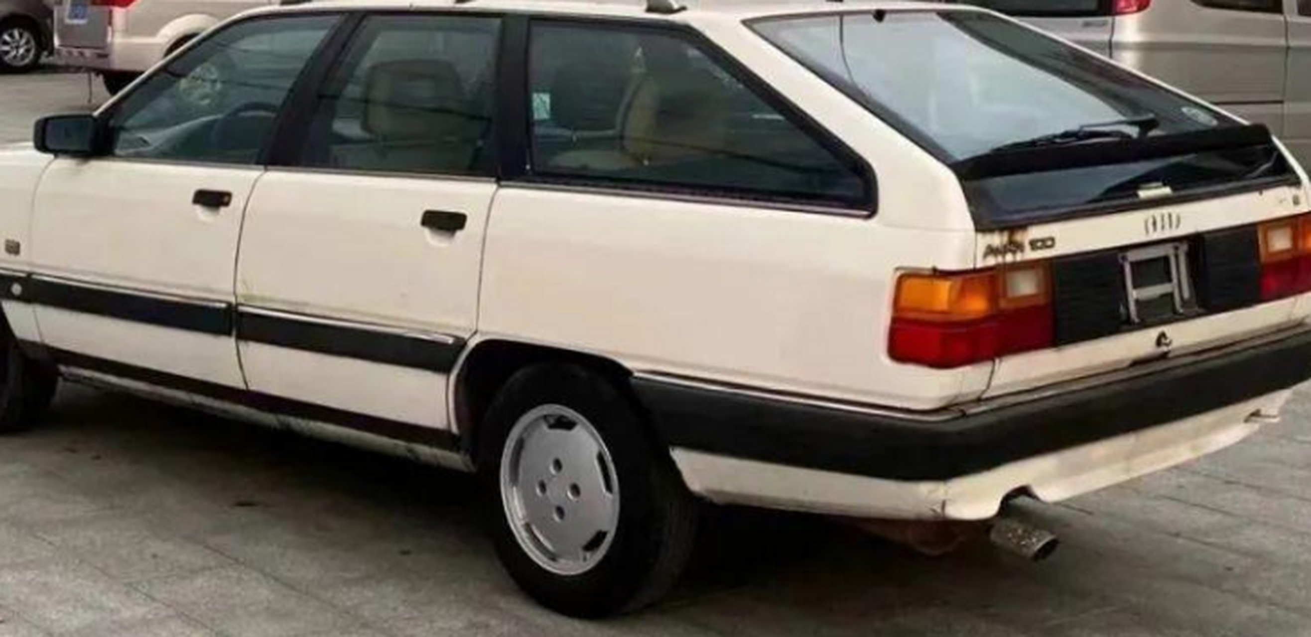 诞生于1982年的德国奥迪audi 100 c3,对于大多数车迷来说并不会陌生