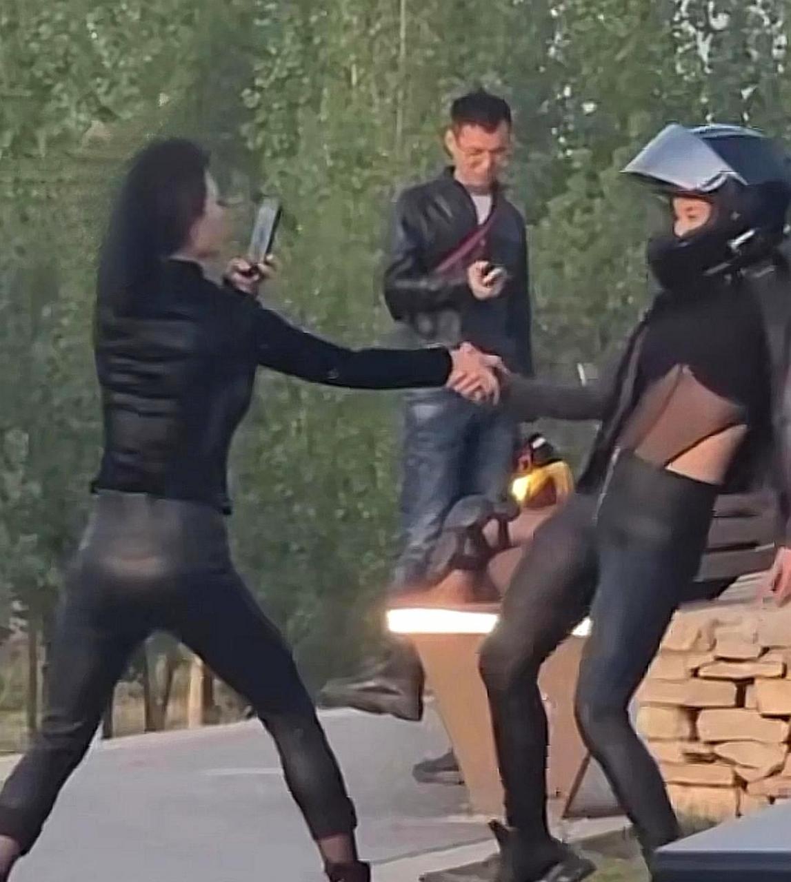 为什么一个好姑娘要自毁形象,而不是塑造一个好形象呢?