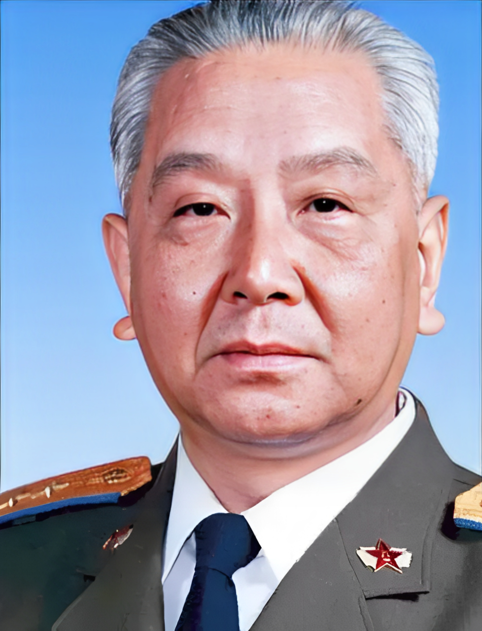 1985年,王海将军访问美国,在参观美空军指挥所时被一条信息震惊了.