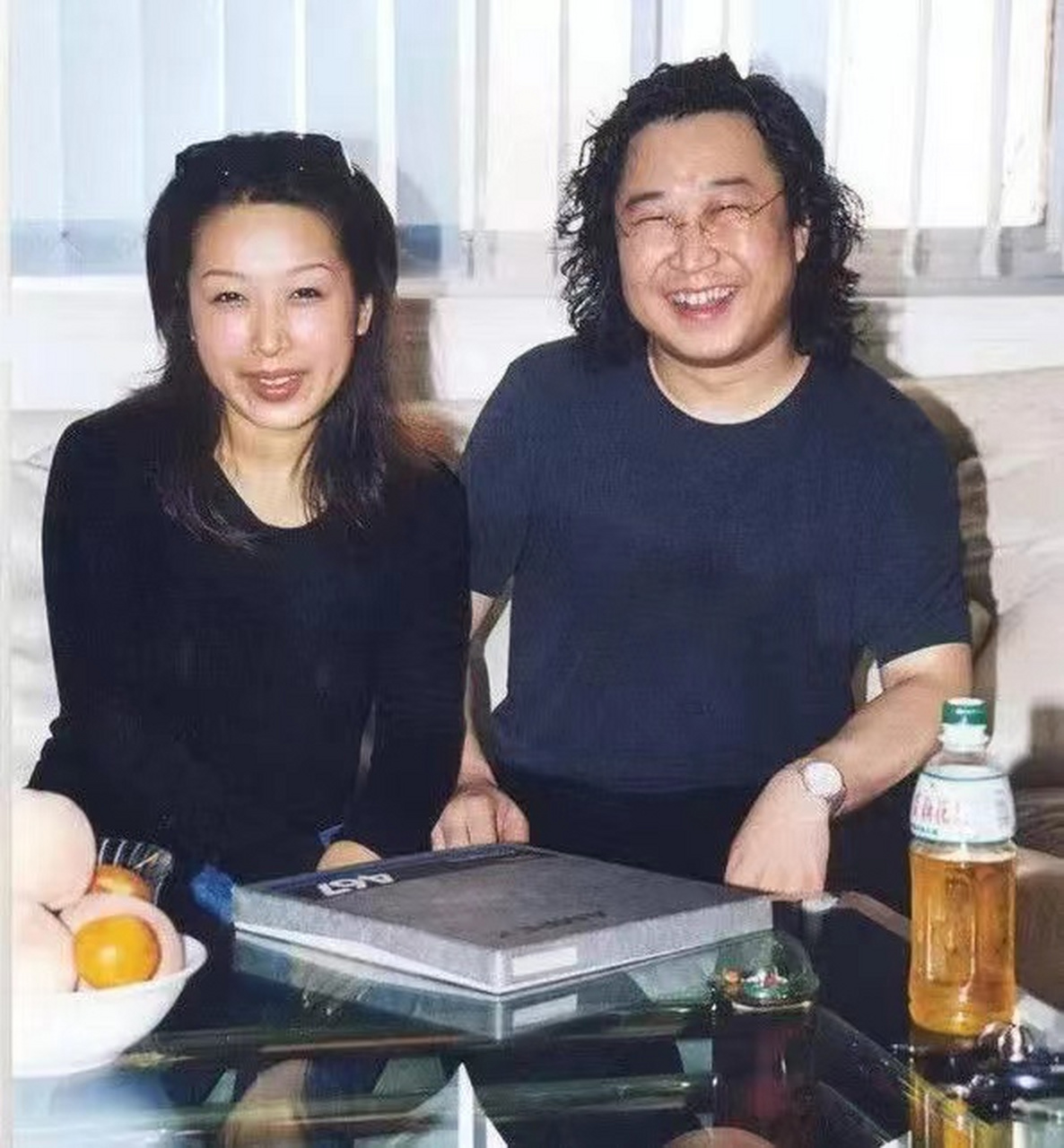 2000年,知名女歌手孙悦的男友居鹏,在地下车库遭人暗算,伤势过重撒手