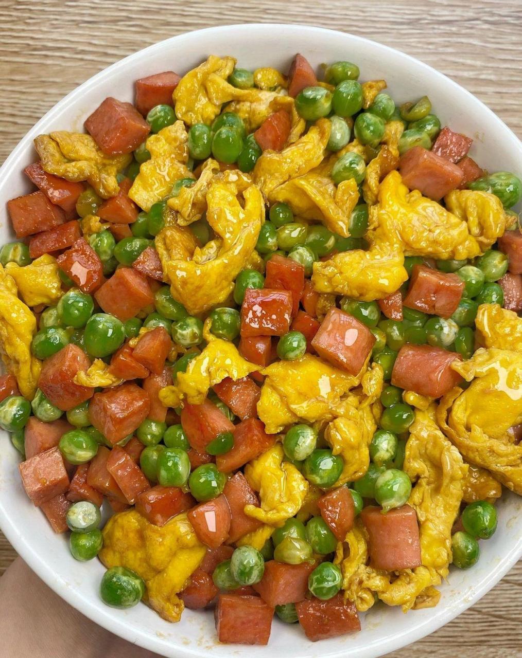 豌豆火腿炒蛋         #动态创作月