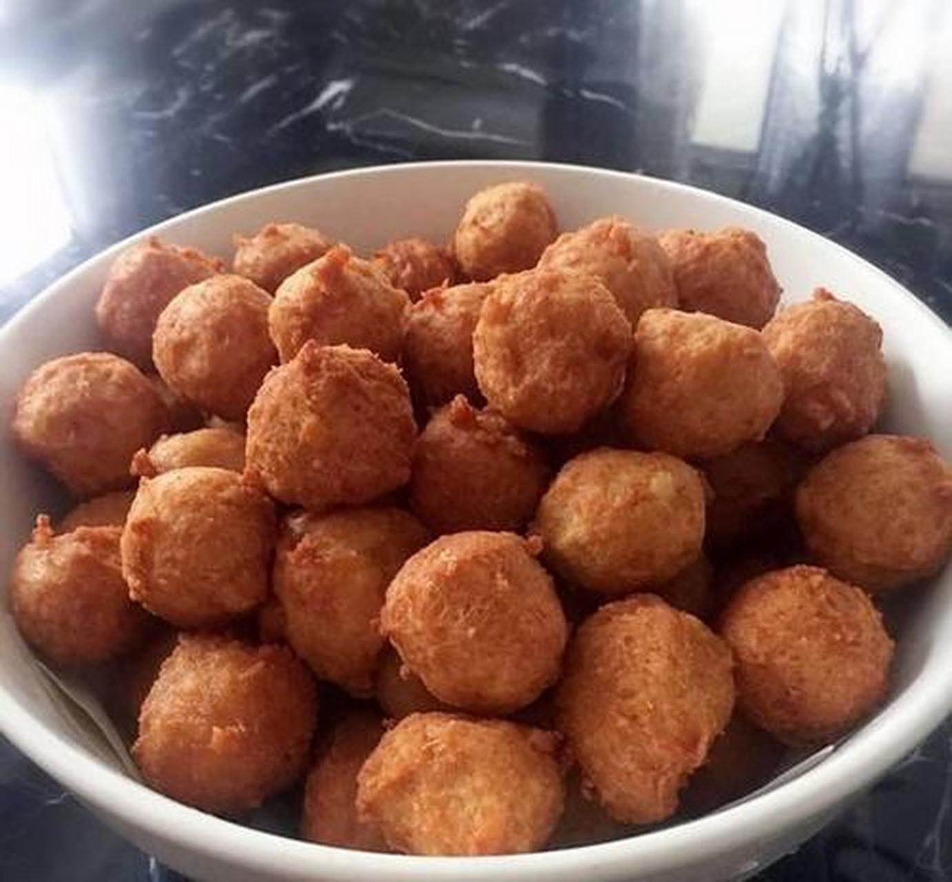 黄陂肉丸是湖北逢年过节必备的一道美食,选用的是五花肉,辅料是鱼红