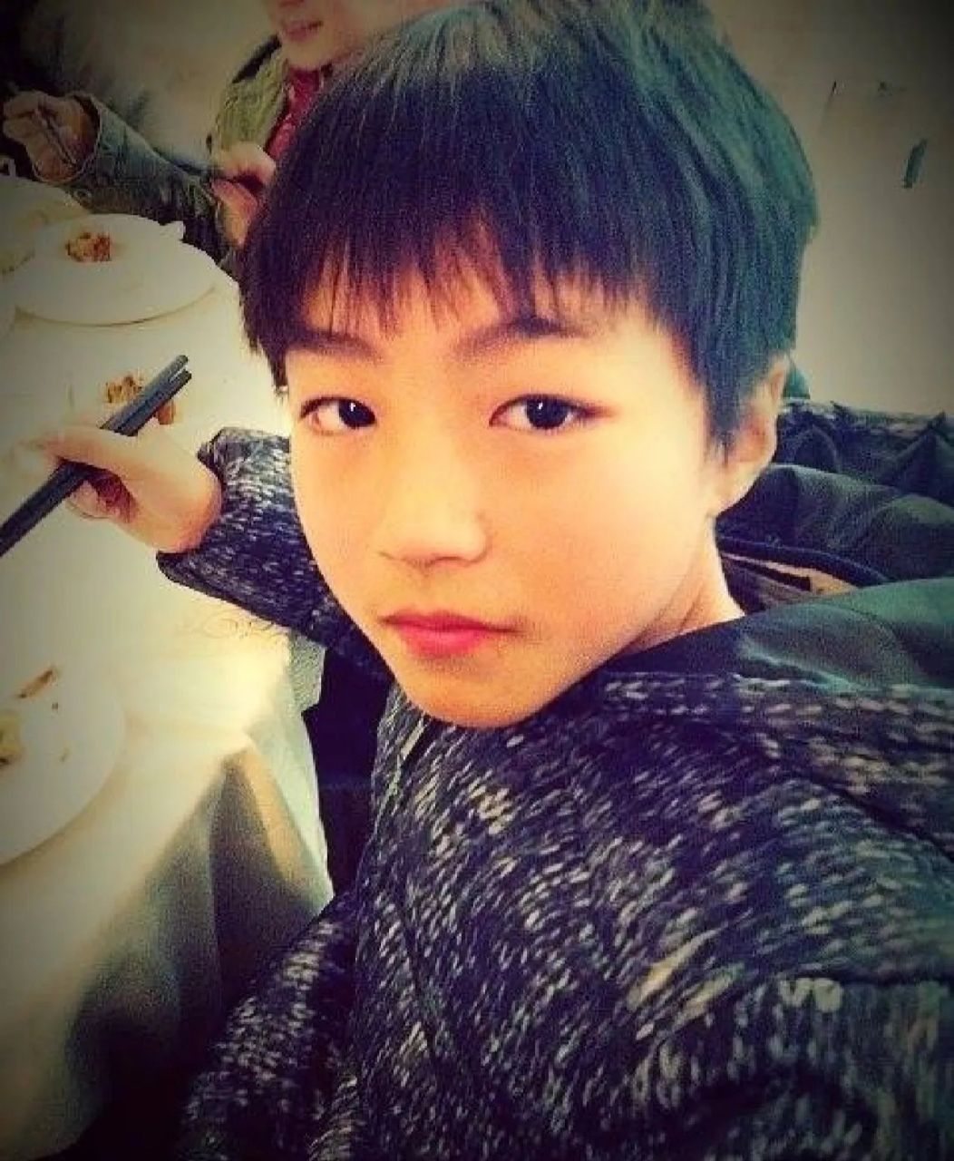 王俊凯从小到大的照片你看过几张?真的是从小帅到大了.