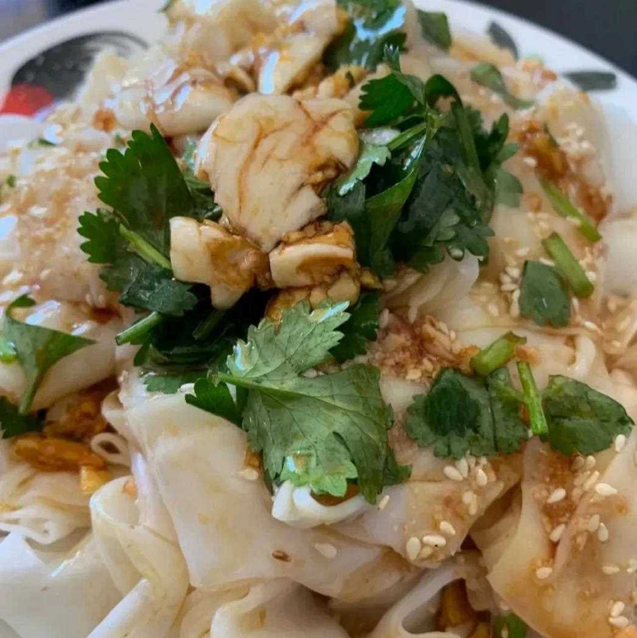 电白捞粉——强烈推荐,纯手工捞粉,芝麻加花生油很香,好吃.