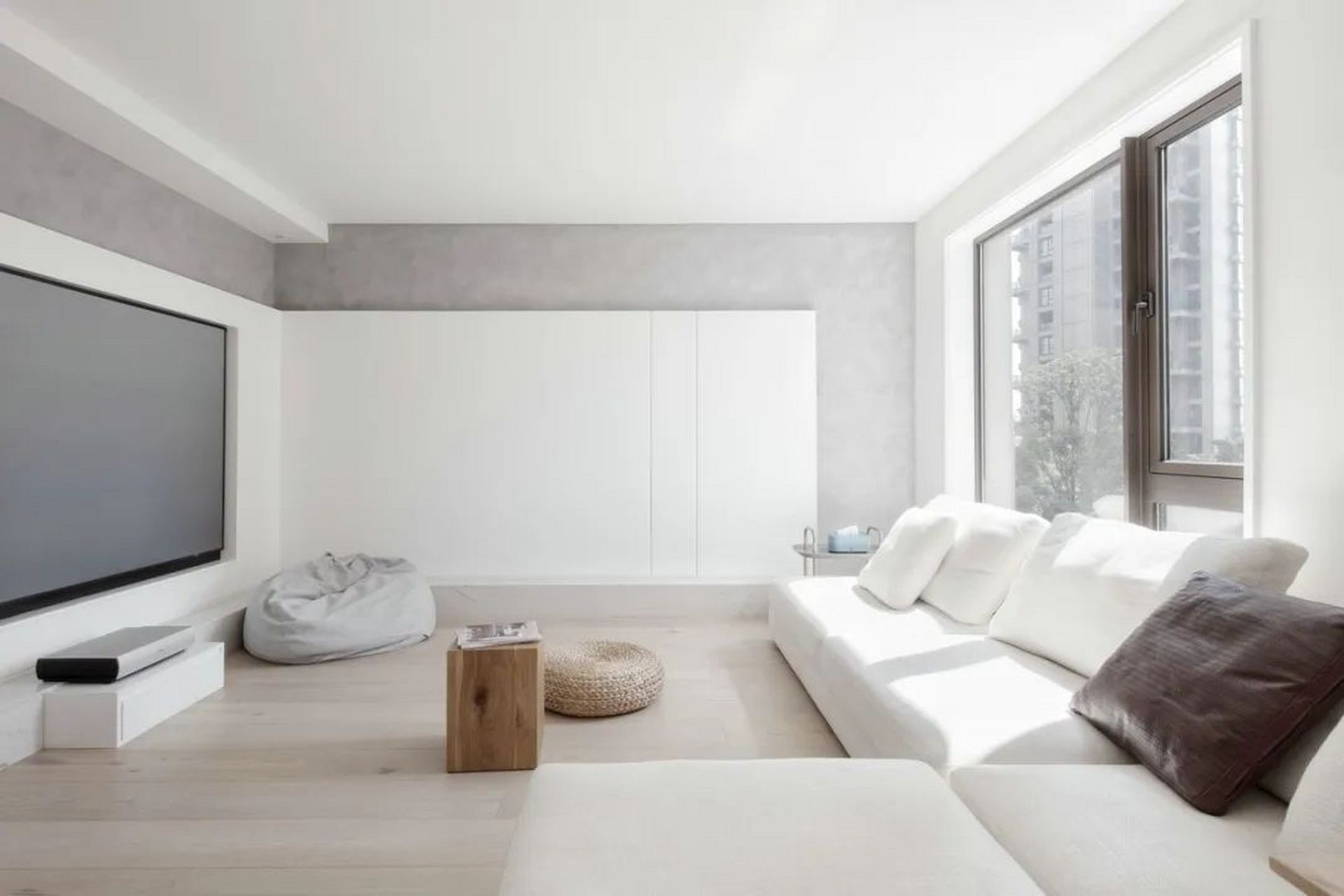 120㎡北欧极简风装修,一片纯白但却白的那么有层次!