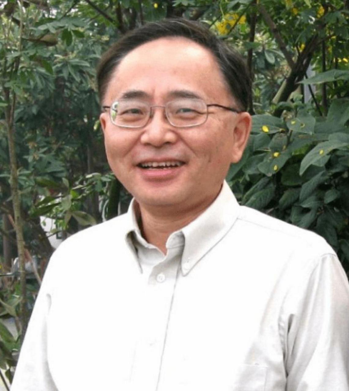 彭云是江姐唯一的儿子,如今定居美国成终身教授,有人问他:作为革命