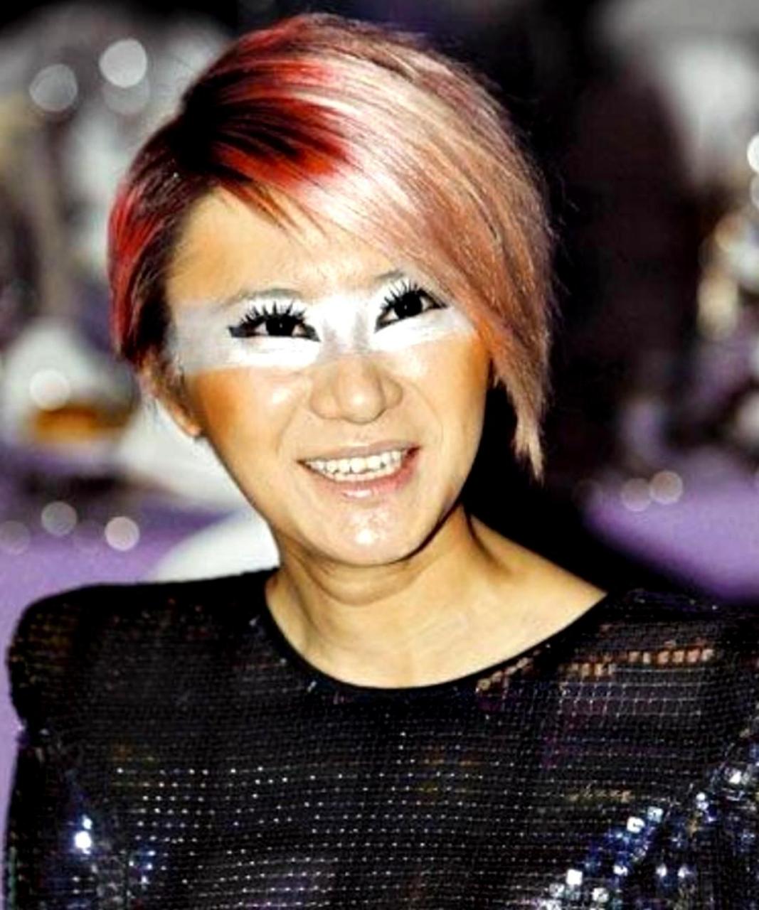 尚雯婕的奇葩造型在那些年里非常引人注目!