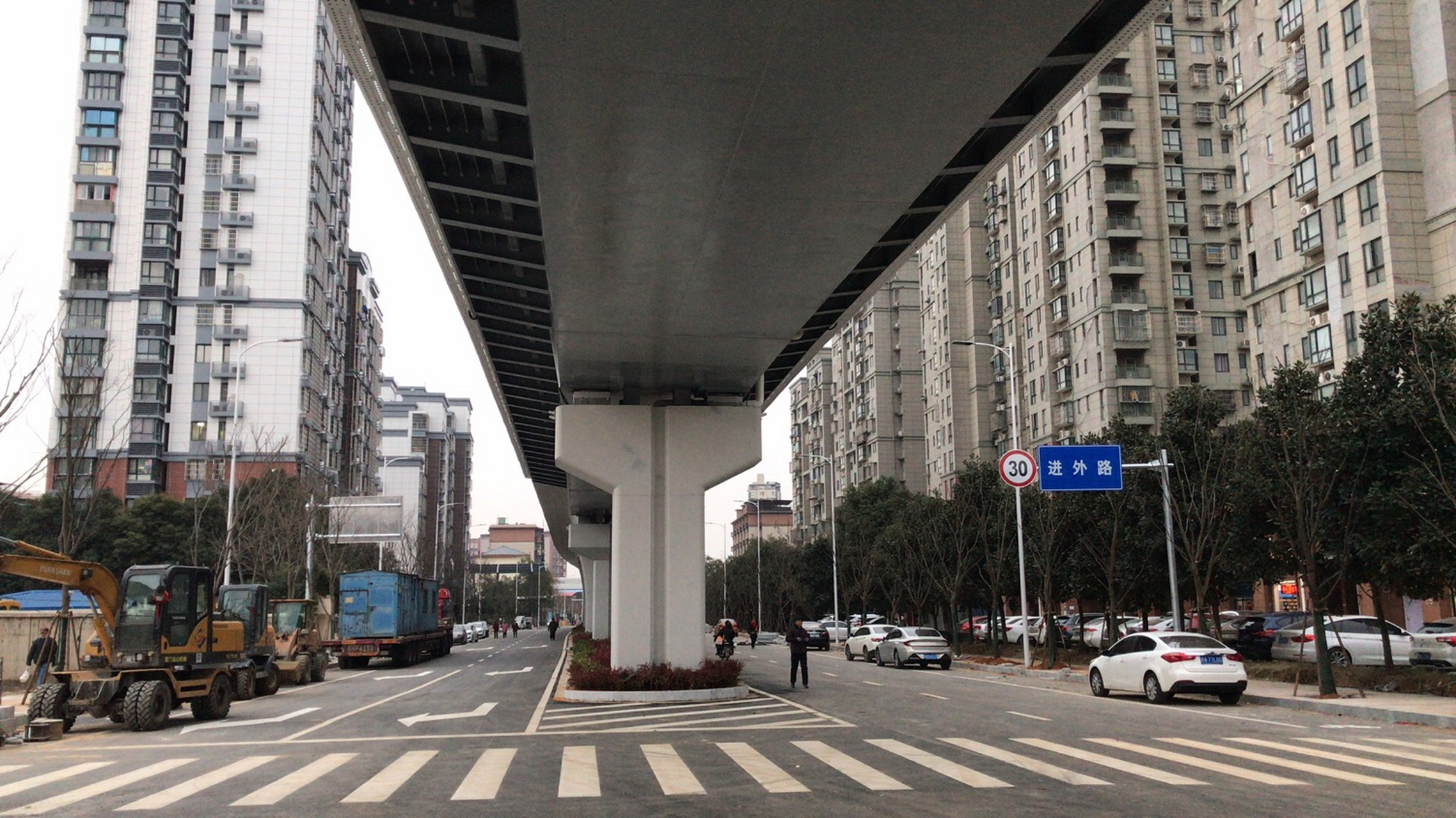 寻找返乡路#改造后的南昌老火车站东广场,对接了洪都高架,以后从这里