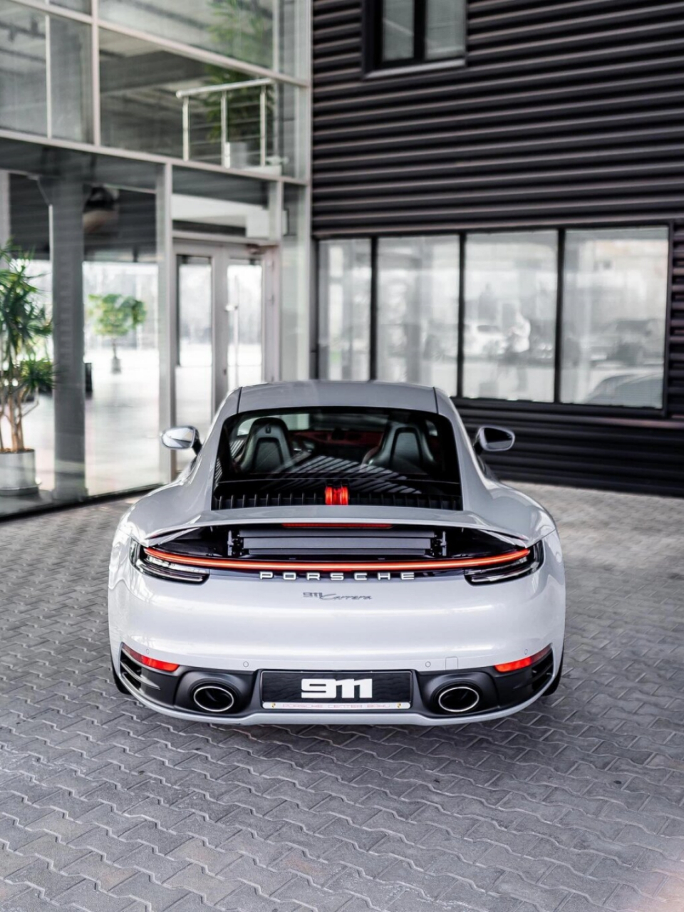 保时捷卡雷拉绝美照片  保时捷卡雷拉,这款车拥有无与伦比的时尚感和