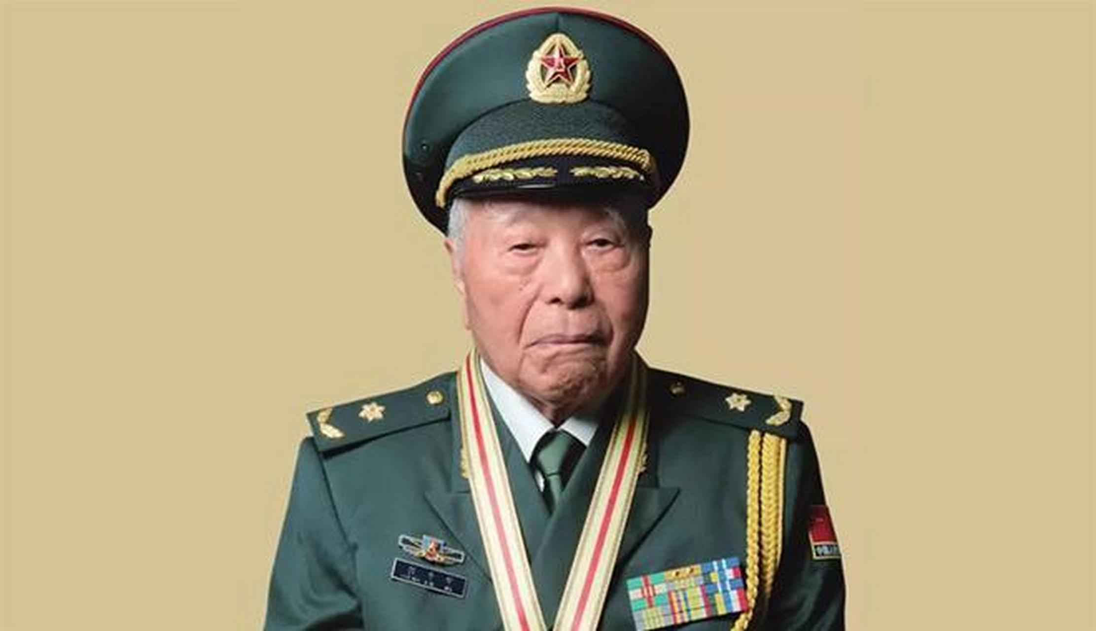 在3000多名全国中小学校长的会议上,郑强教授问了一