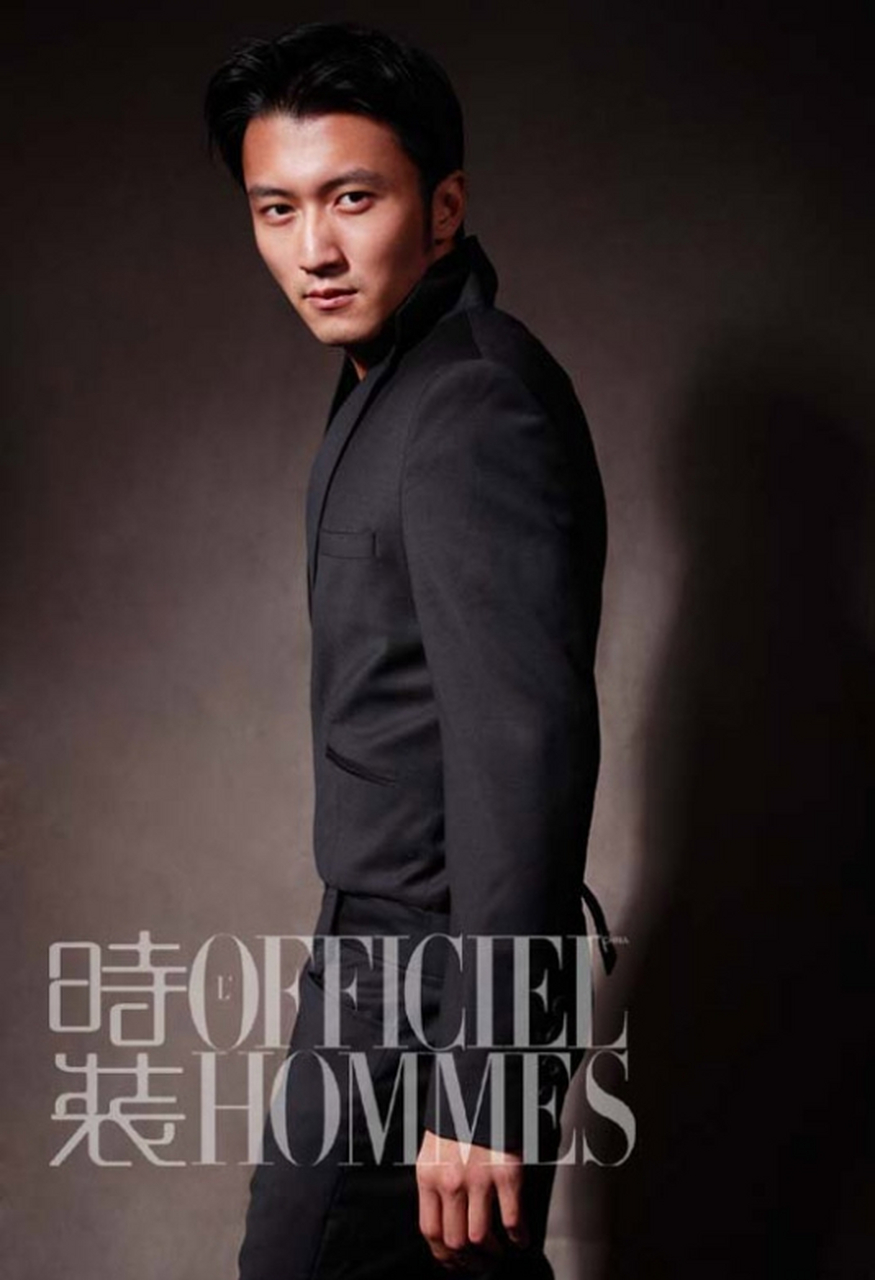 标题:《谢霆锋:时尚芭莎十二月刊封面》