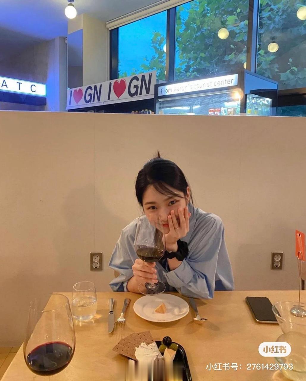 【生活感餐桌拍照姿势】