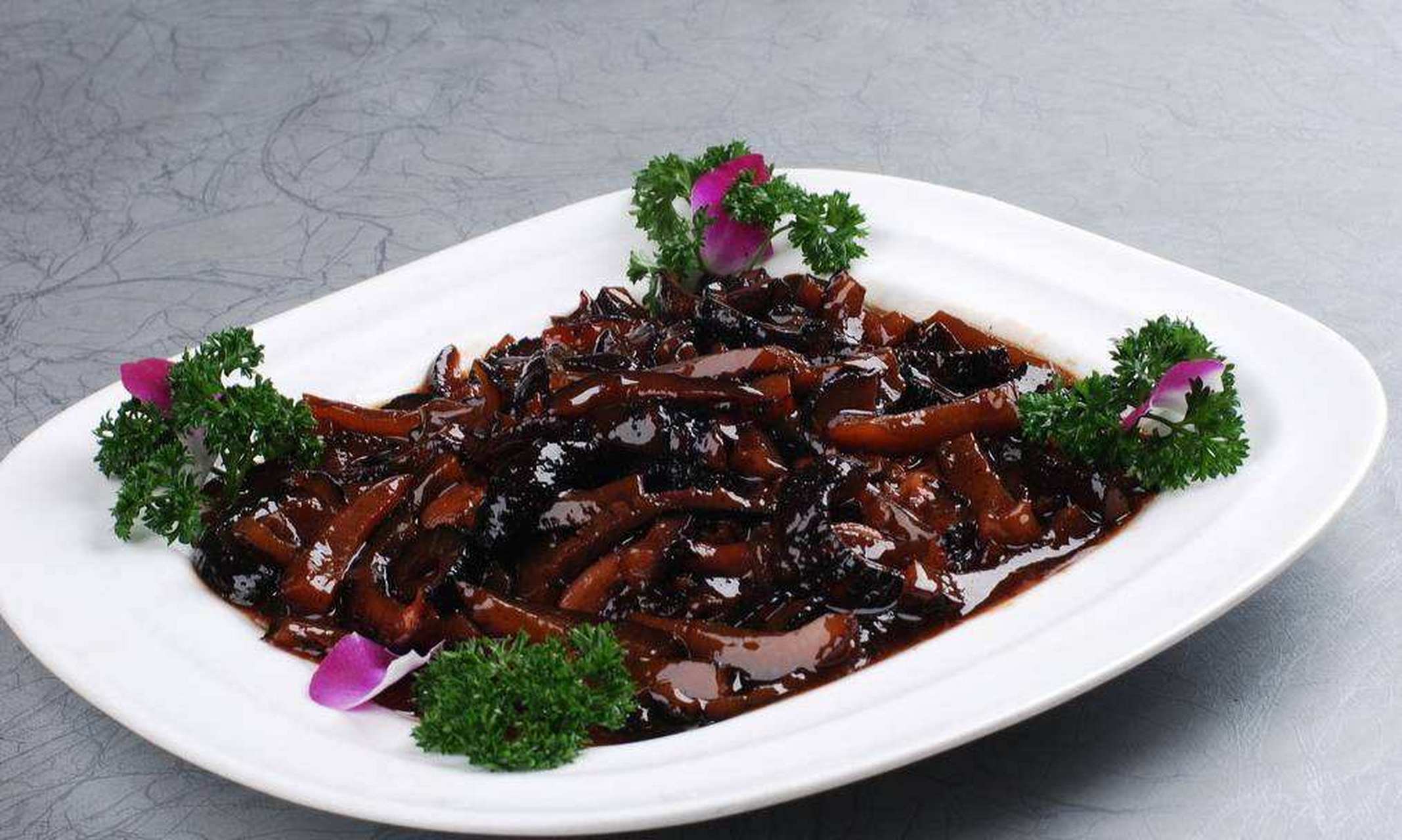 探秦商,品陕味##城市情报员#海参烀蹄子:"海参烀蹄子"是陕西有名的