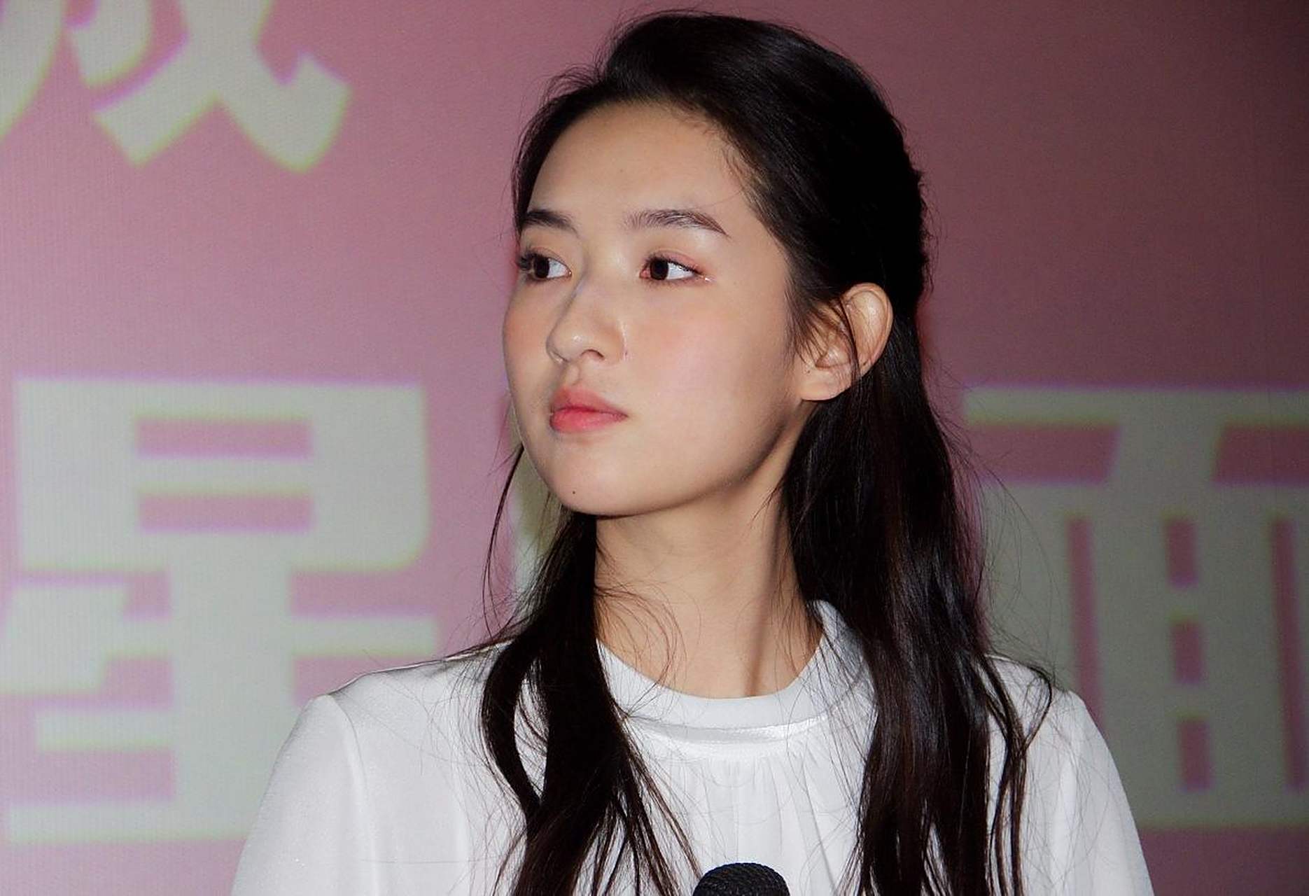 王子奇王玉雯这个话题突然空降热搜,导致不少不明真相的网友还以为