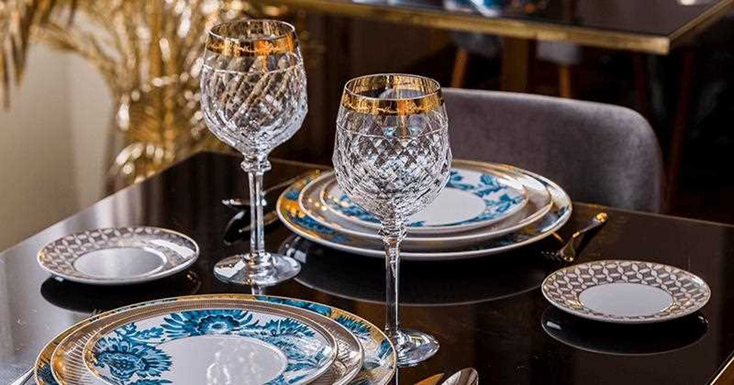 始建于1824年的vista alegre,从一开始就兼顾了和制品两大品相,由于