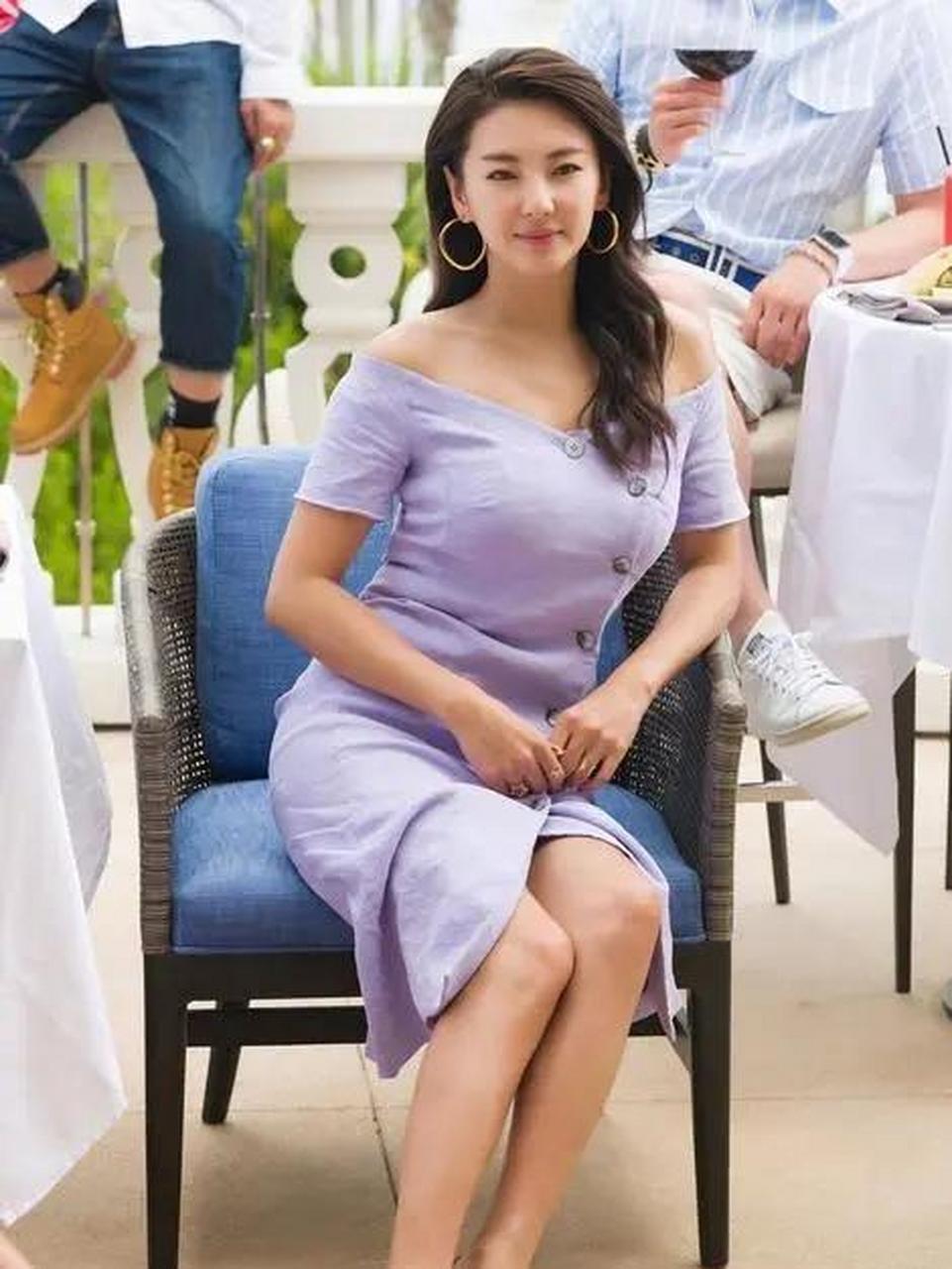 张兰得知儿子受伤,甩出一张六百万支票给张雨绮,求她放过汪小菲.