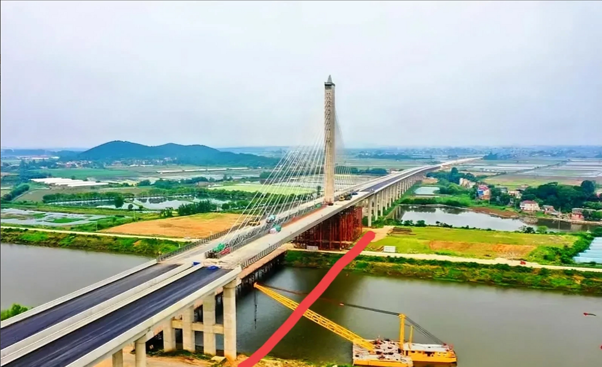 s319军二路兆河特大桥按照兆西河一级航道标准建设的.