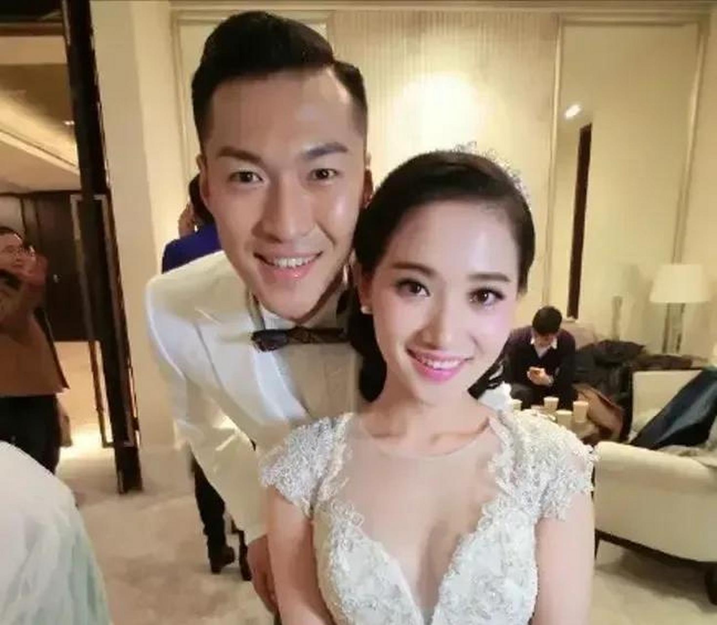 领动计划# 吴曦的老婆王堉菲,校花级别的颜值,长相漂亮,身材火辣