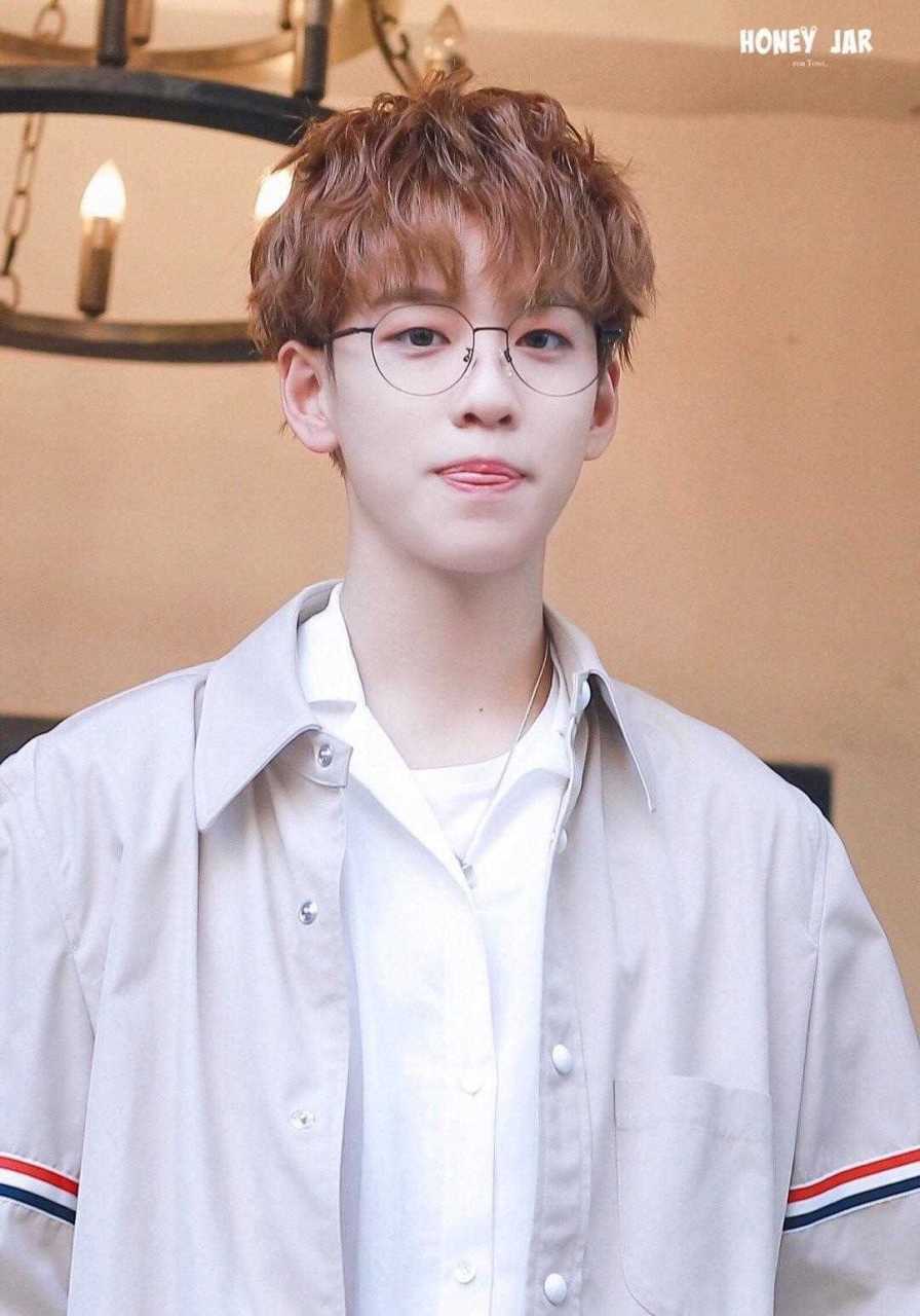 "法制咖"纷纷进娱乐圈捞金.