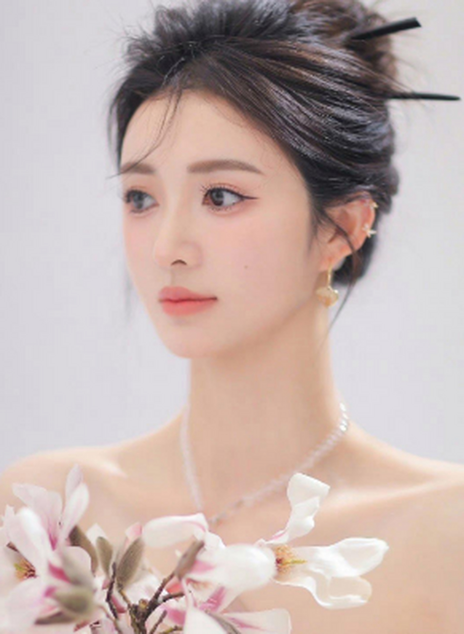 粉面含春 天生丽质