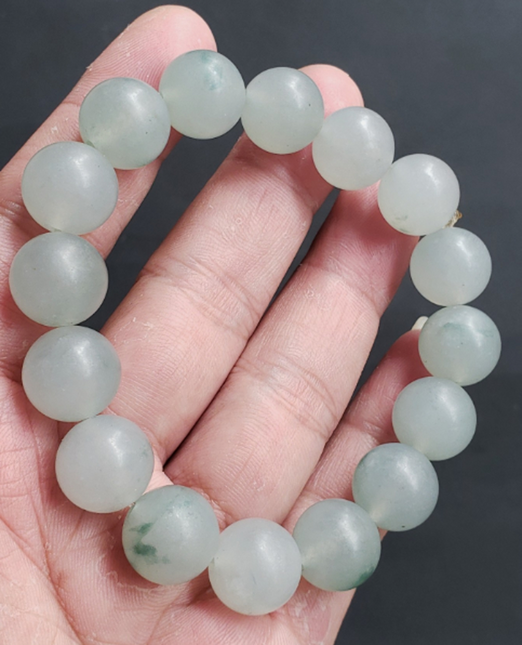 点击头像看直播##翡翠#冰飘蓝花手串颜色清新明亮,流光溢彩,佩戴付怂